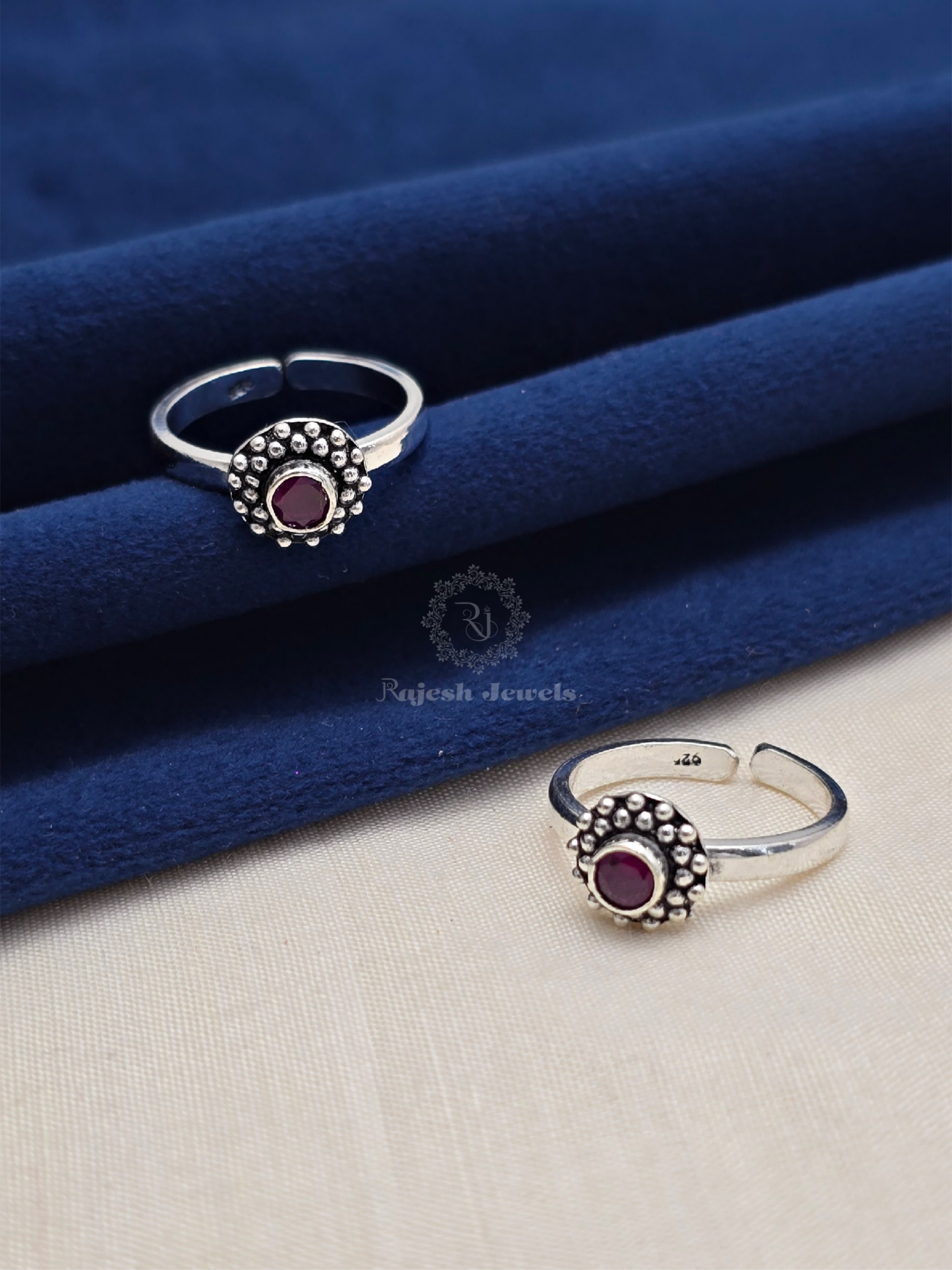 Impressive Maroon Cutsone Toerings