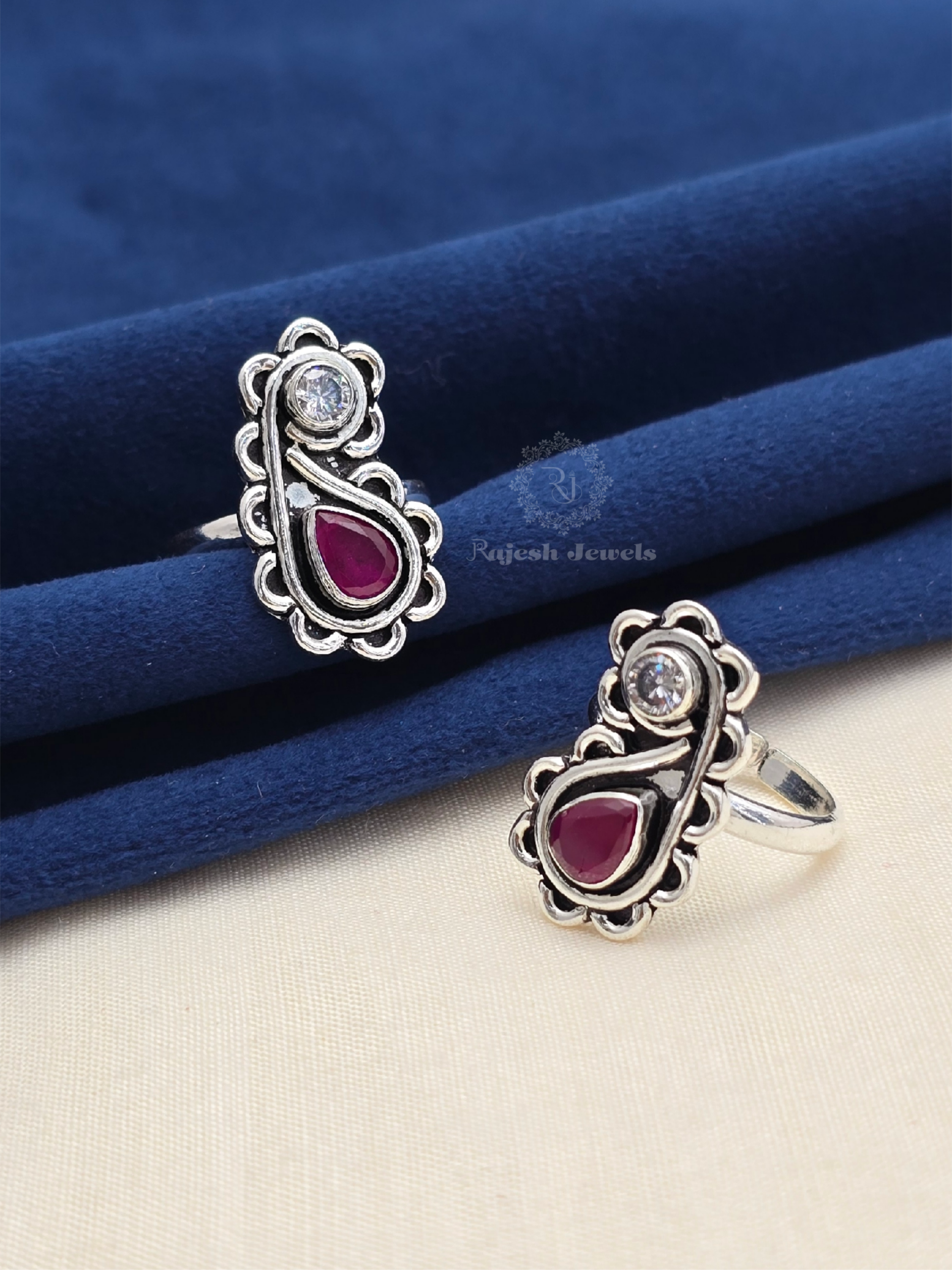 Mango Design Cutsone Adjustable Toerings