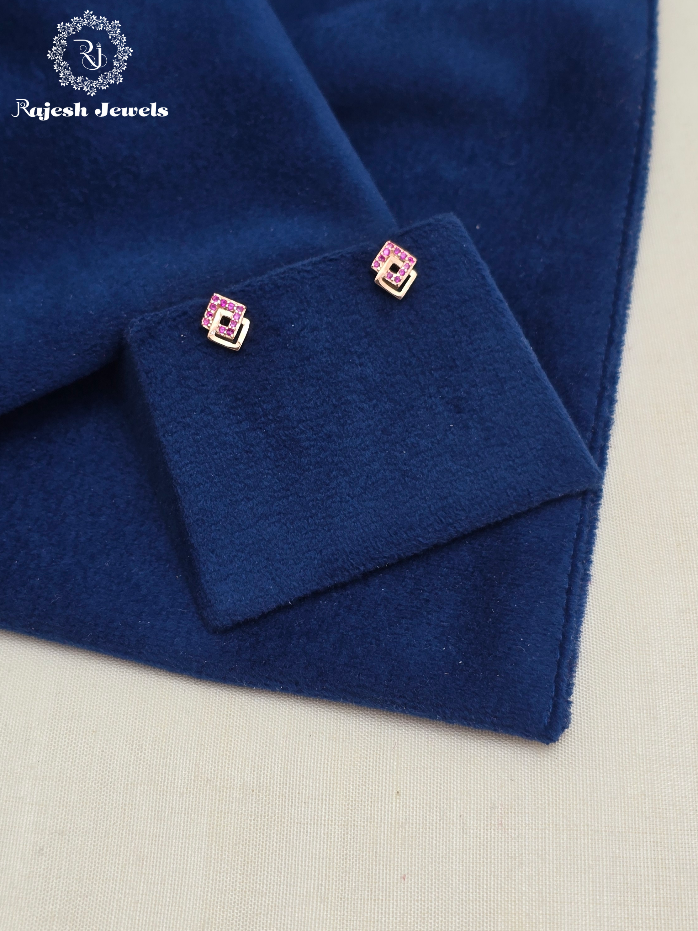 Dual Triangular Minimalistic South Screw Earrings