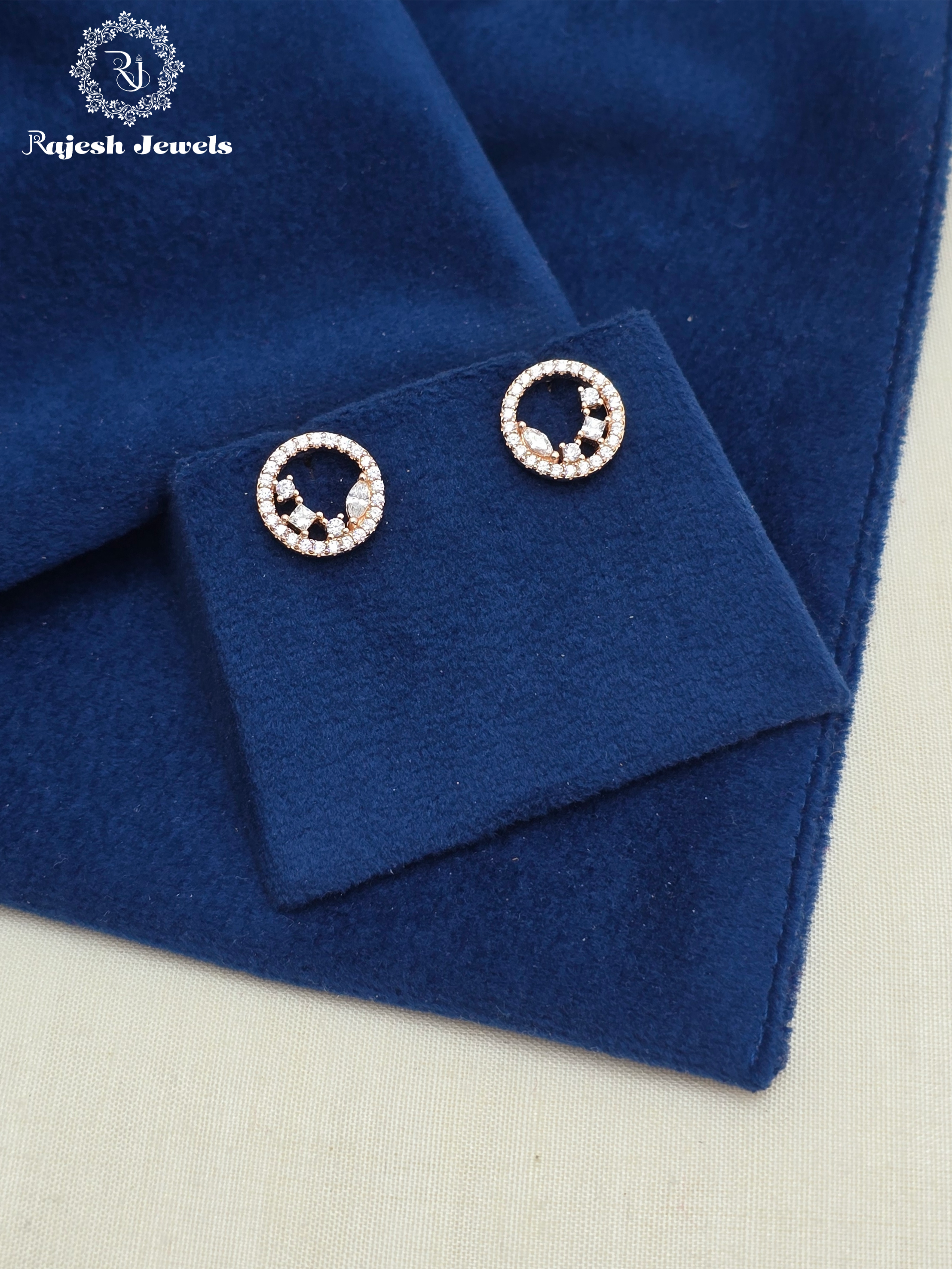 Spectacular Cz Rosegold Minimalistic Studs