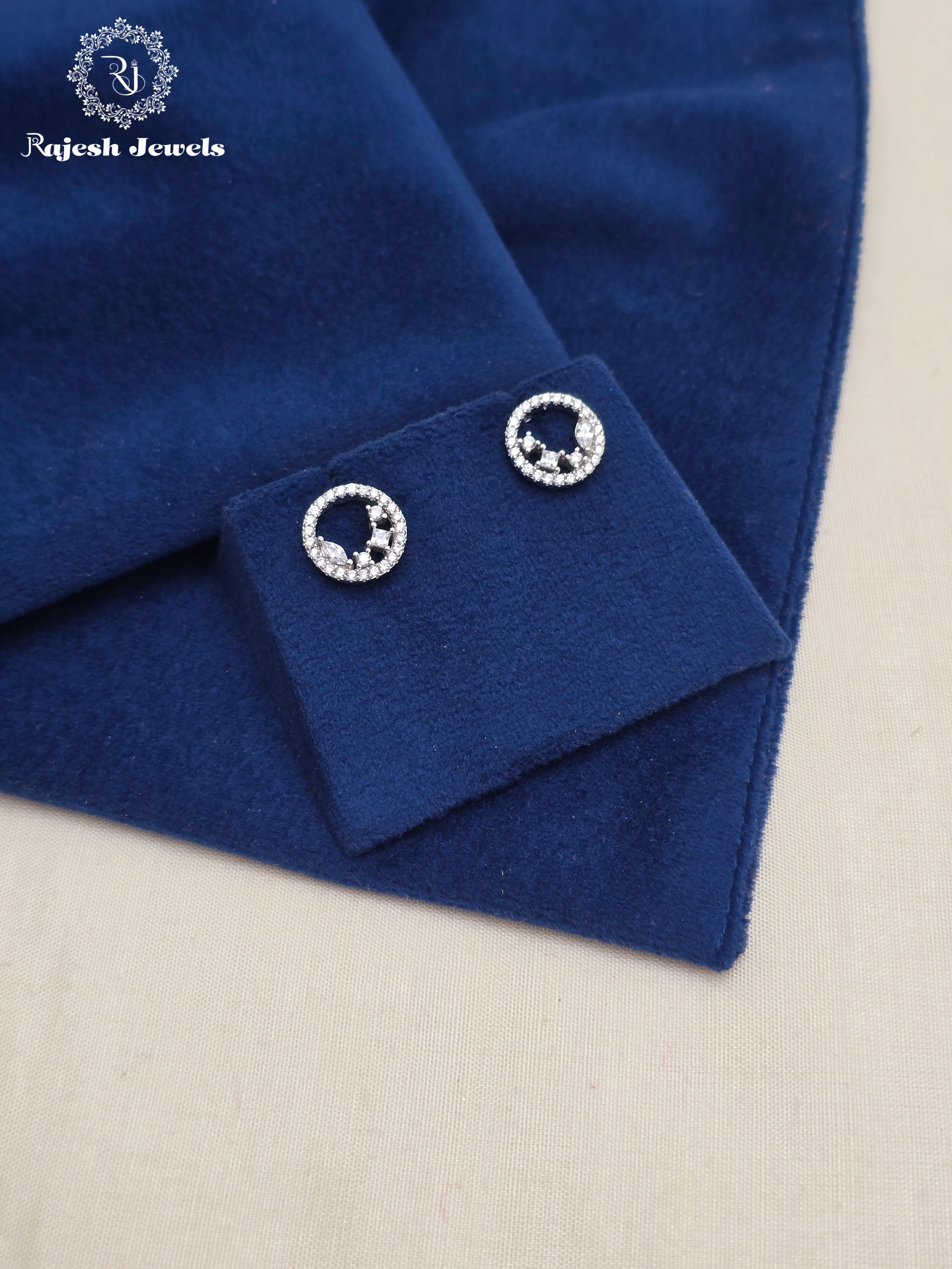 Minimalistic Round South Screw Studs Earrings