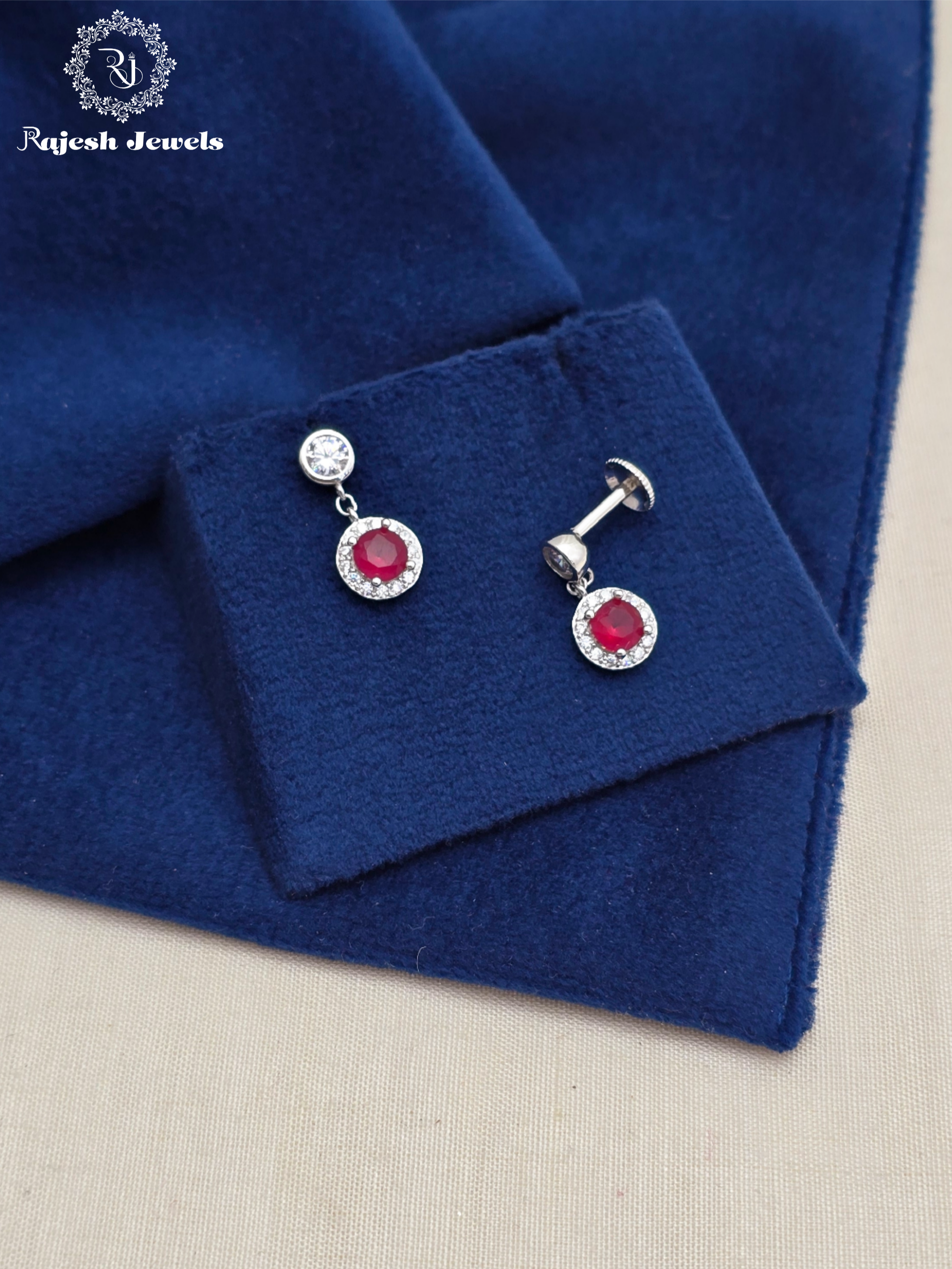 Charming Minimalistic South Screw Hanging Earrings