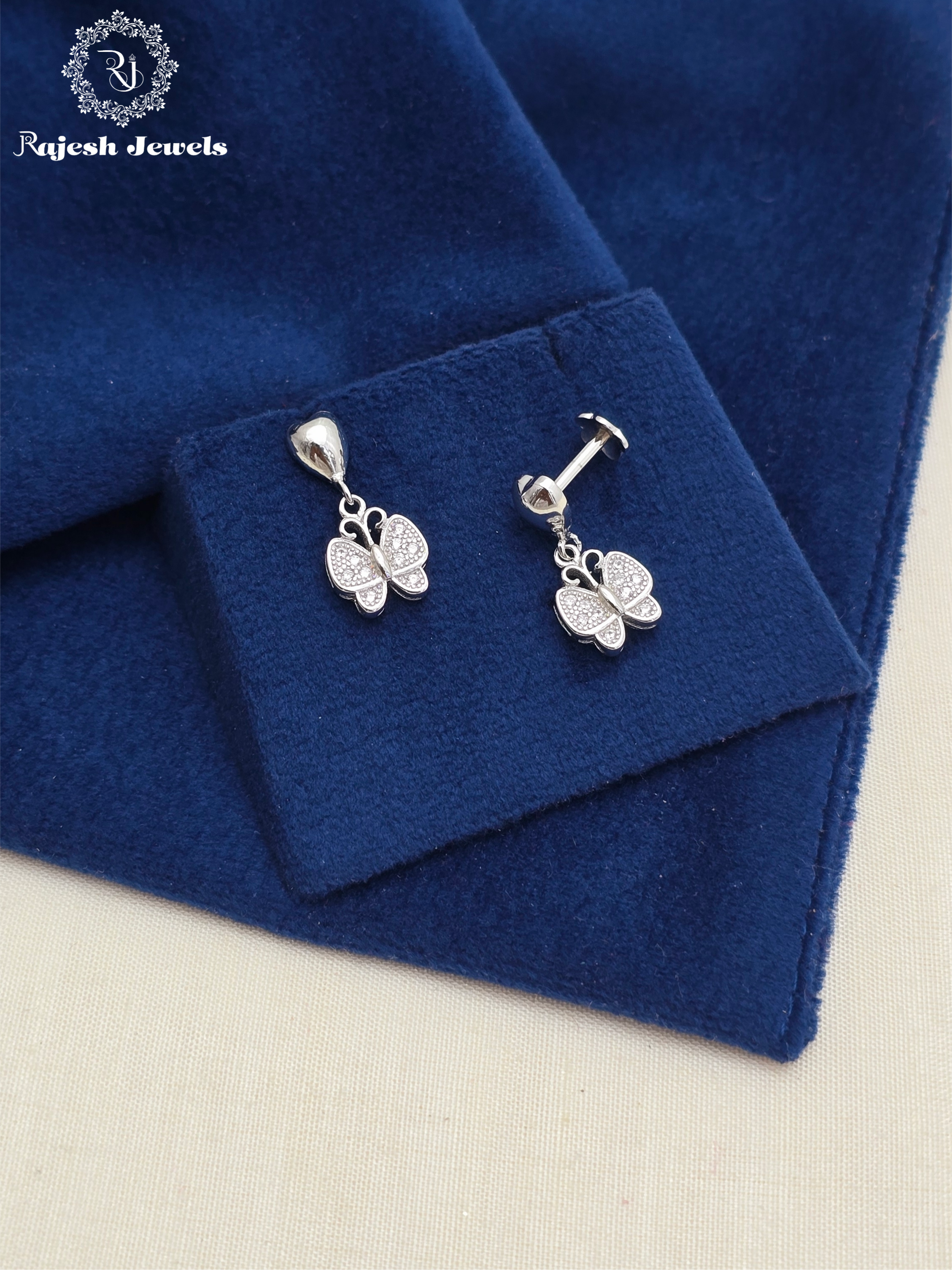 Butterfly South Screw Hanging Earrings