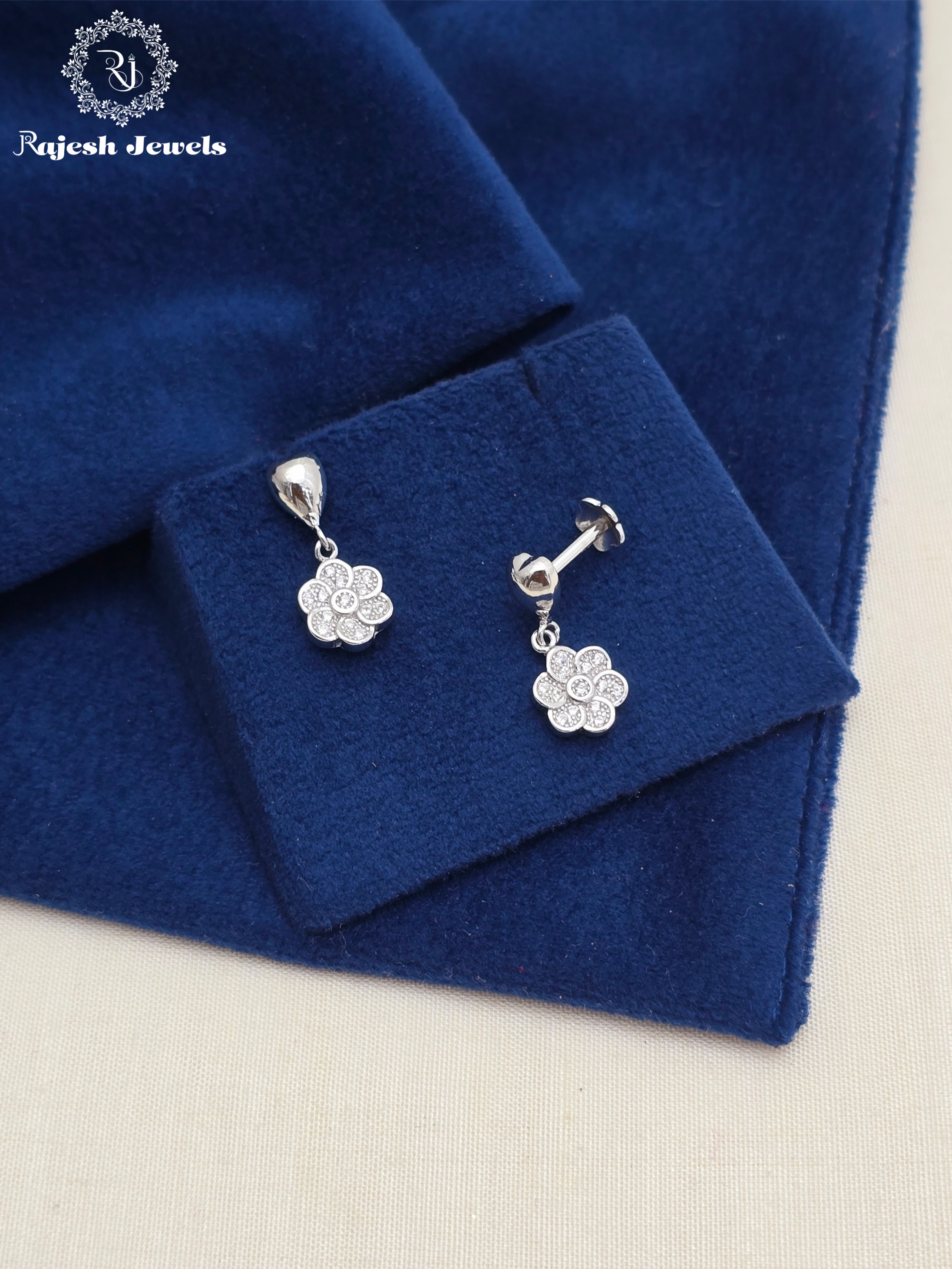 Astonishing Minimalistic Hanging Earrings