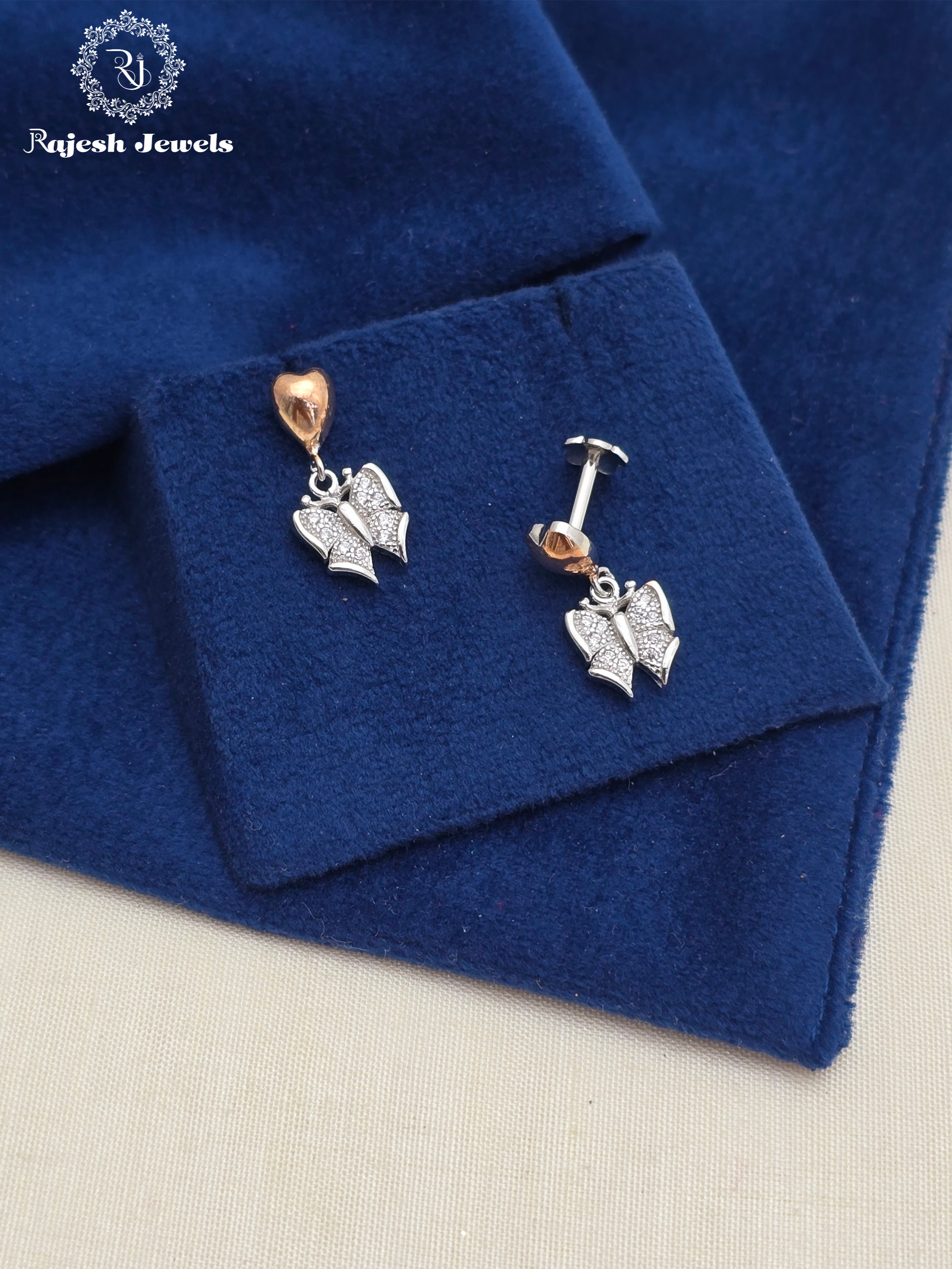 Sizzling Butterfly Minimalistic Dual Finish Hangings