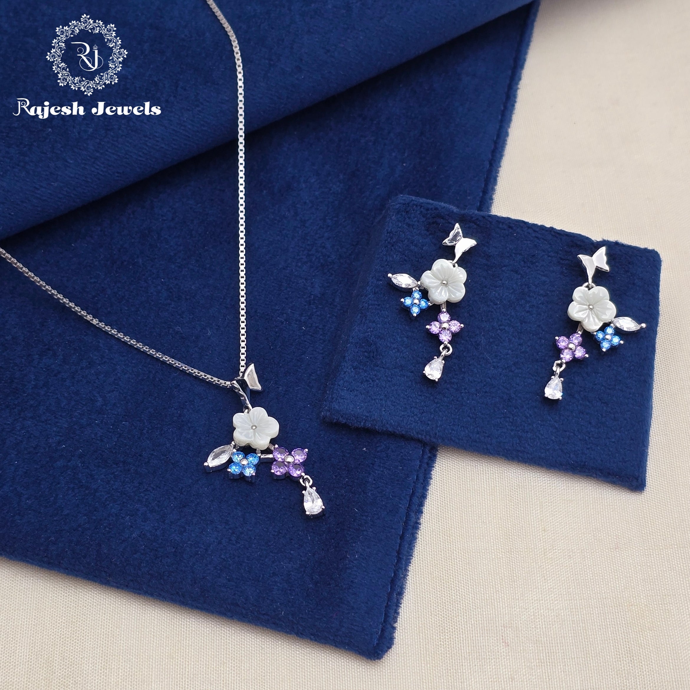 Out Standing Floral Rodhium Finish Neckpiece