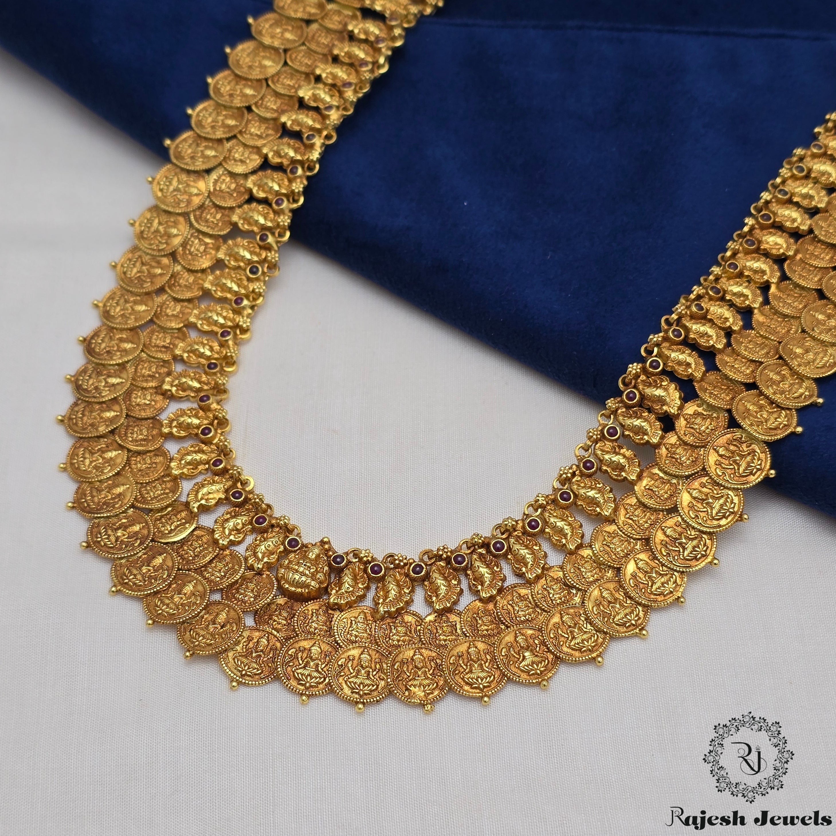 Wonderful Dual Step Kasu Haram With Matching Earrings