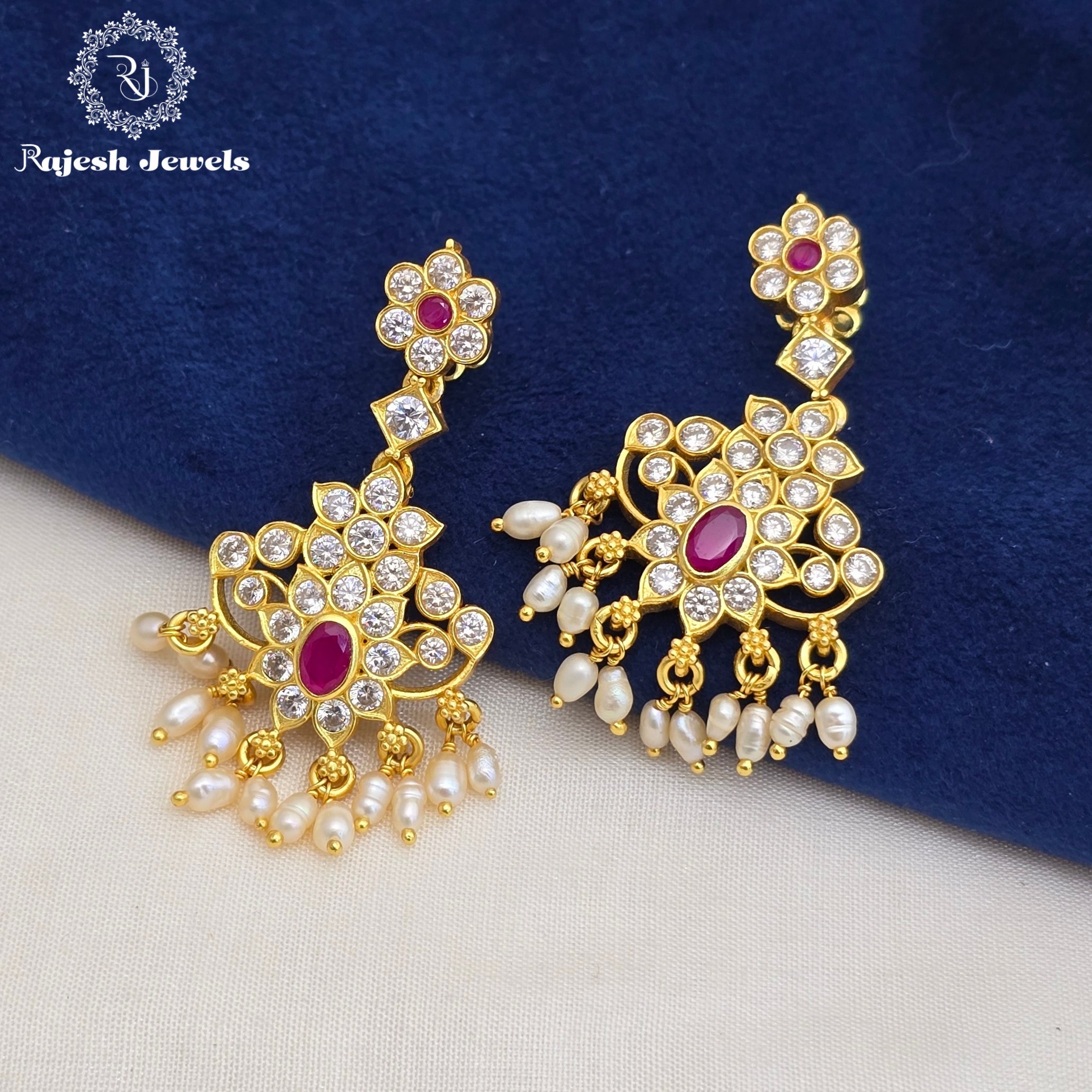 Astonishing Silver Gold Polished Earrings