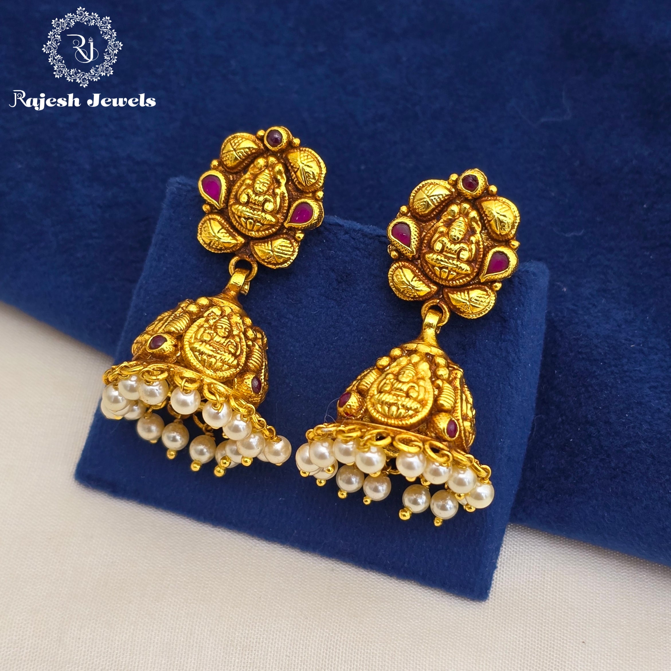 Mesmerizing Traditional Antique Finish Jumka Earrings