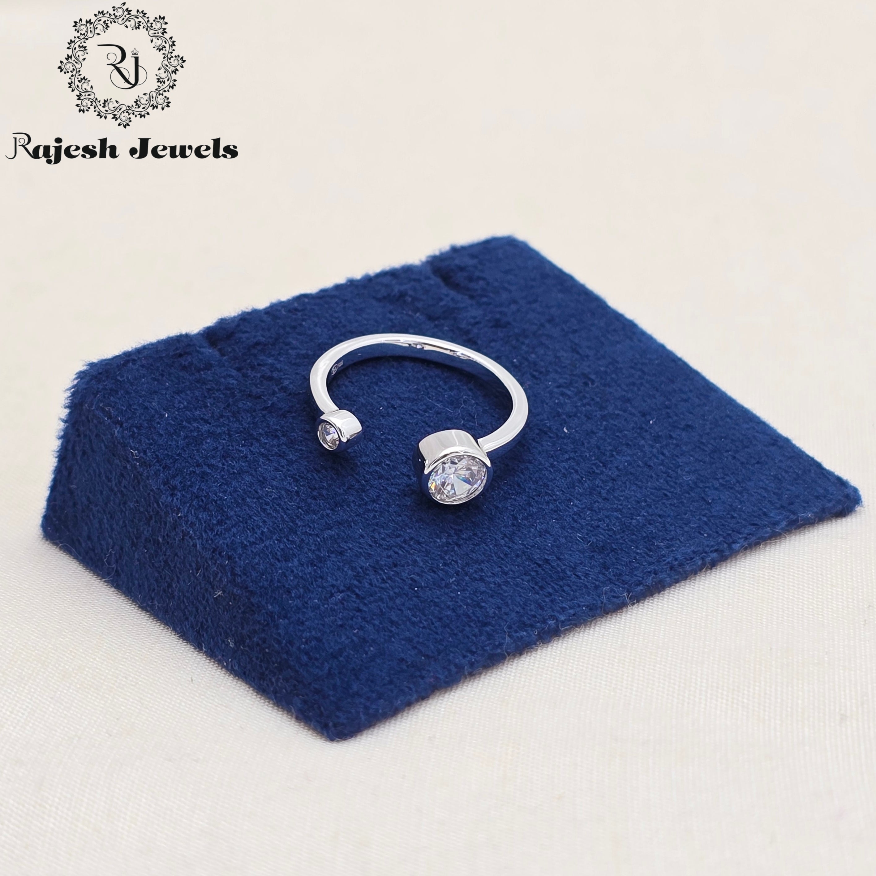 Enlightening Single Stone Finger Ring