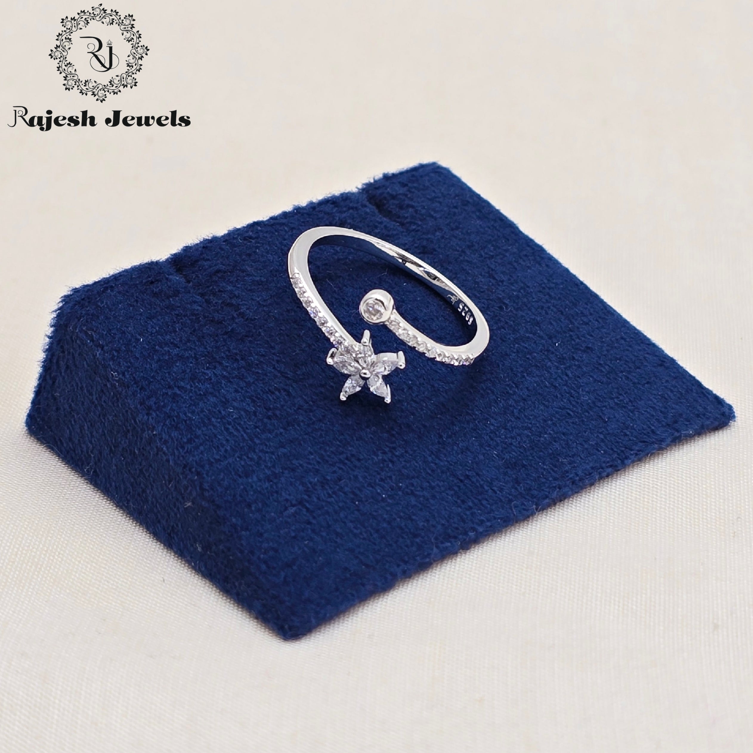 Sparkling Star Cz Top Adjustable Finger Ring
