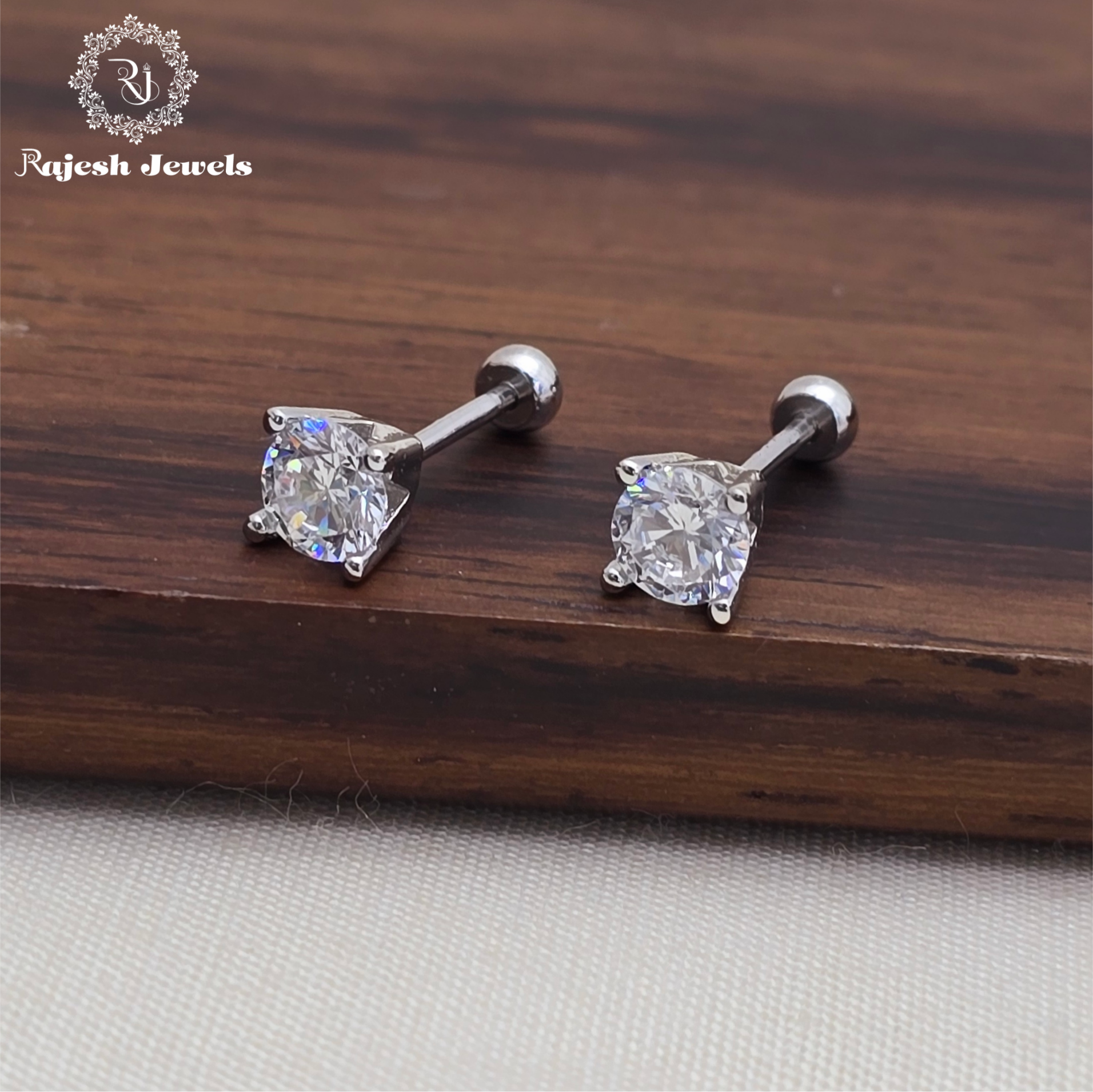 Stunning Cz Rodhium Finish Second Stud Earrings