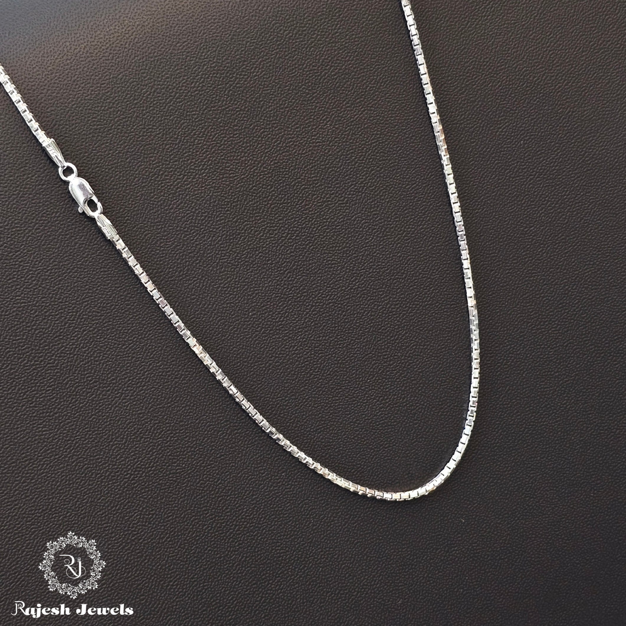 Shimmering Box Cut Sterling Silver Neckchain