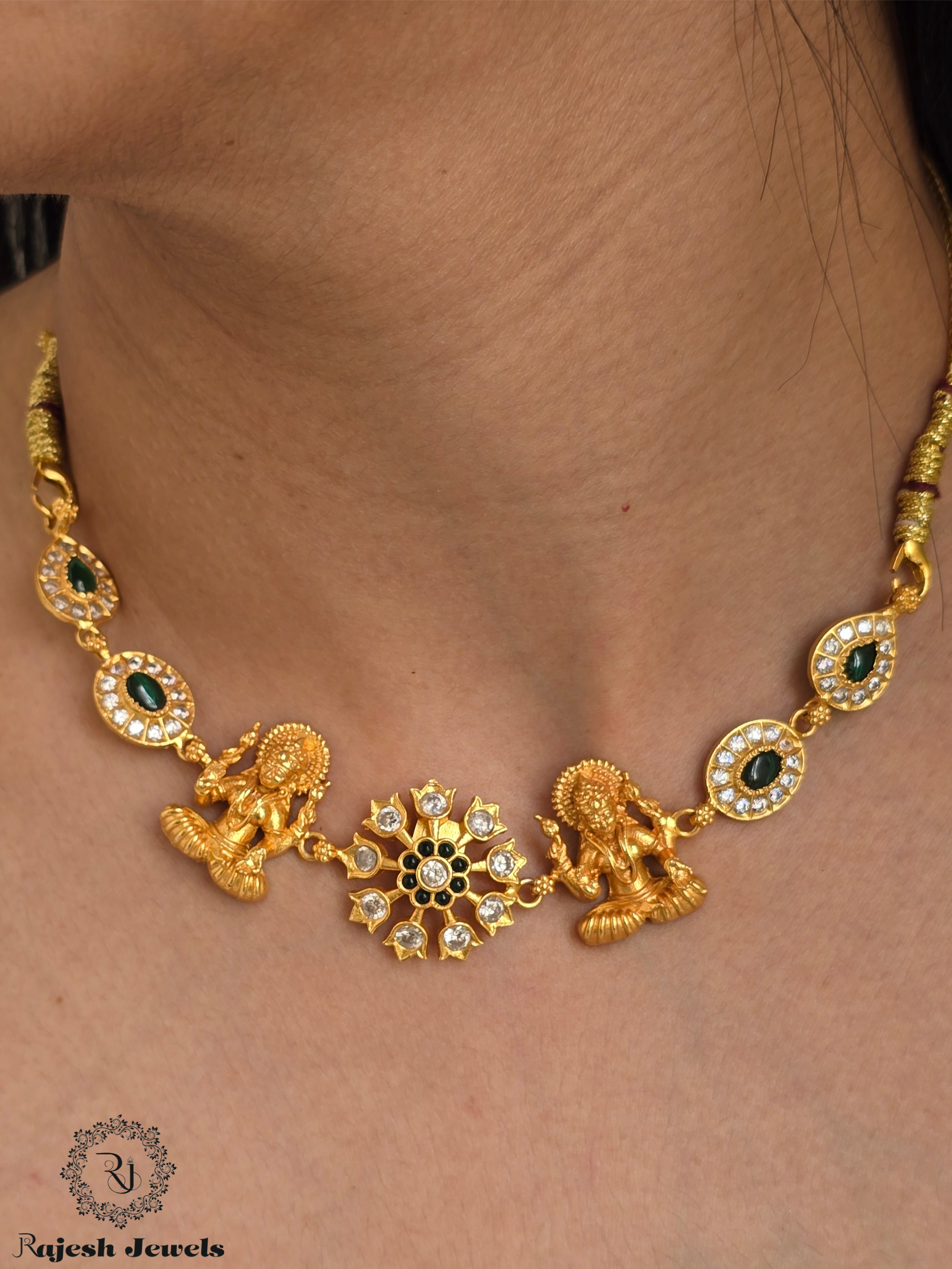 Ravishing Silver Gold Polished Choker