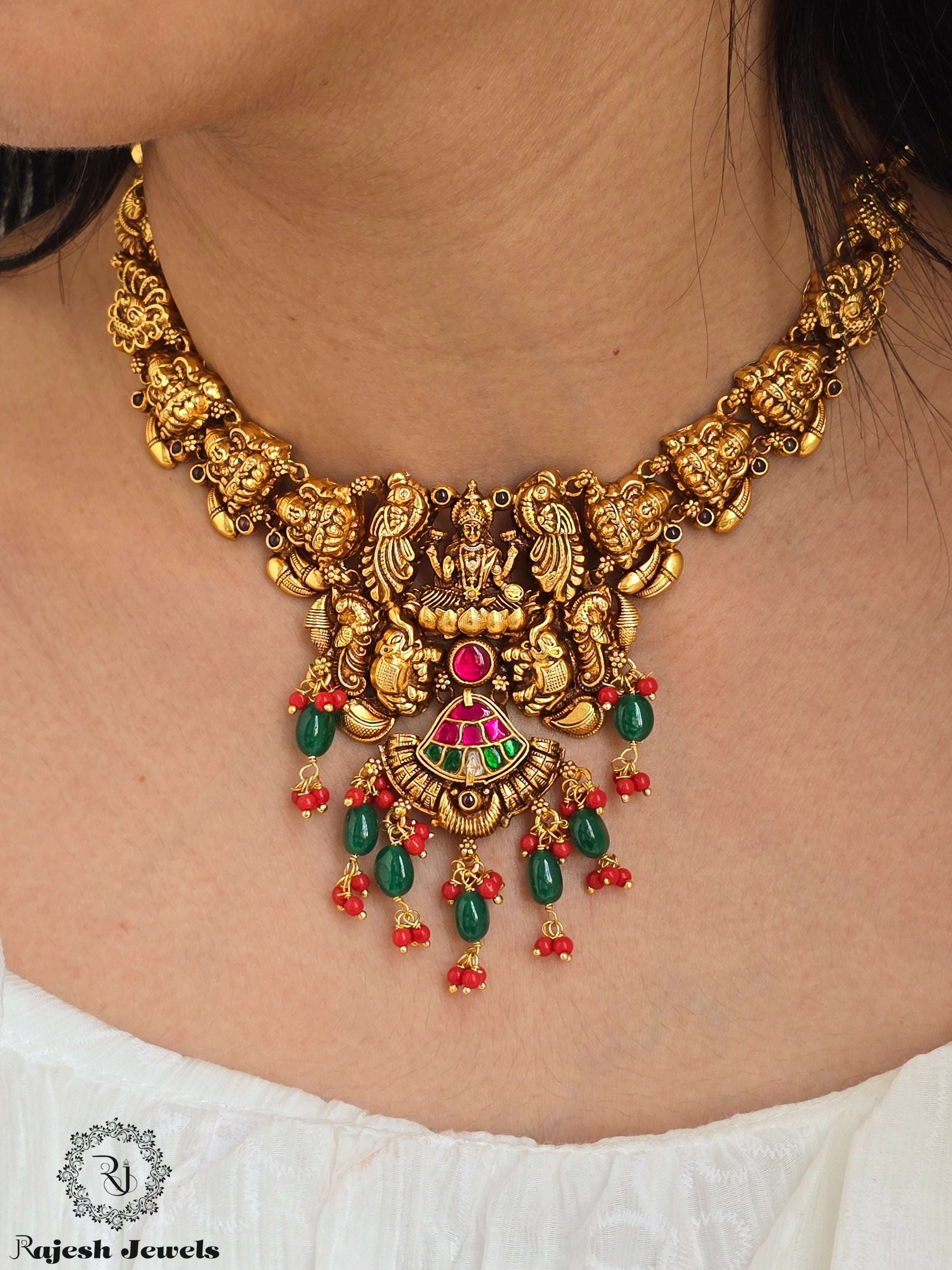 Elegant Antique Finish Necklace