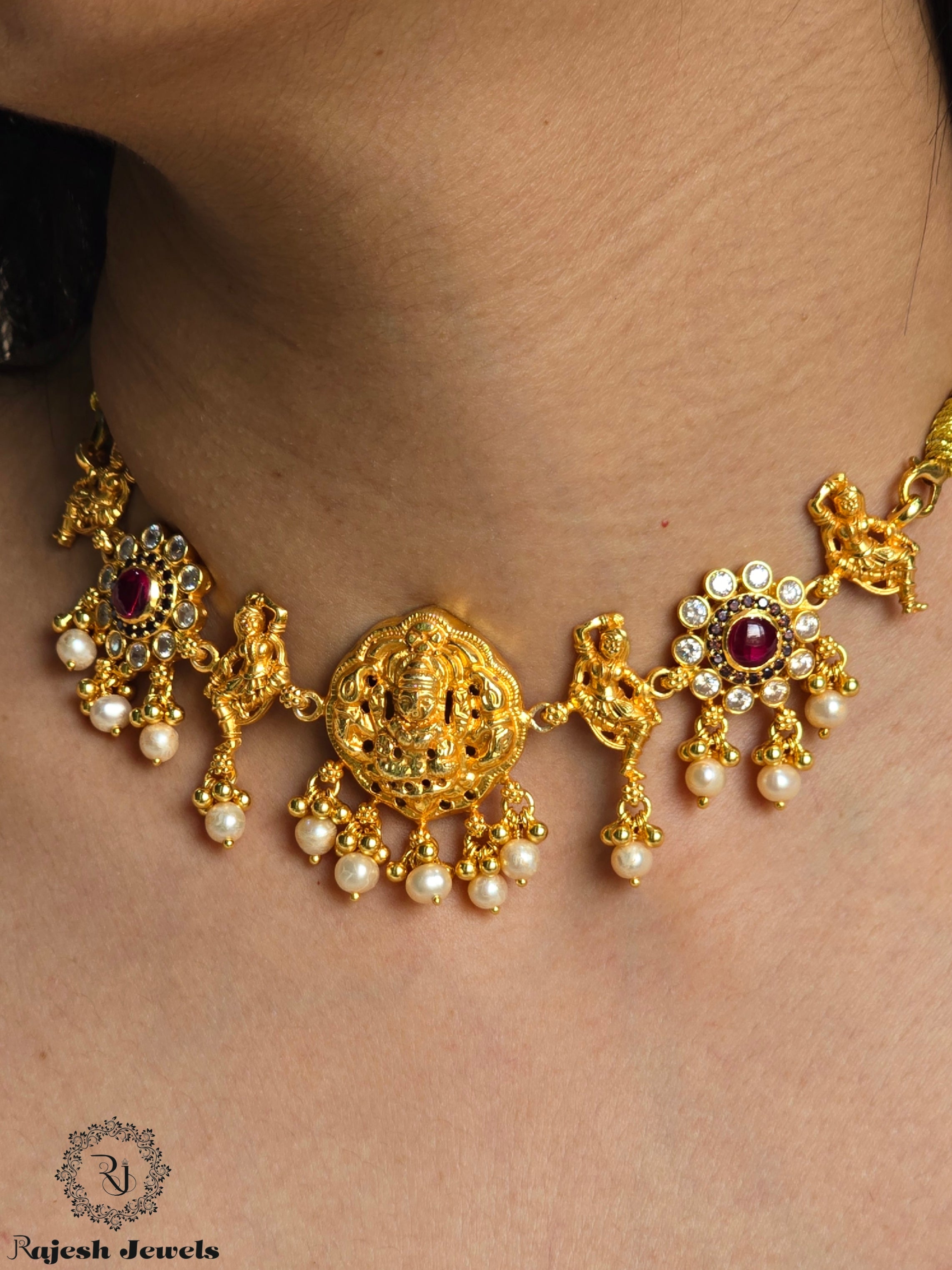 Stunning Silver Gold Polished Choker