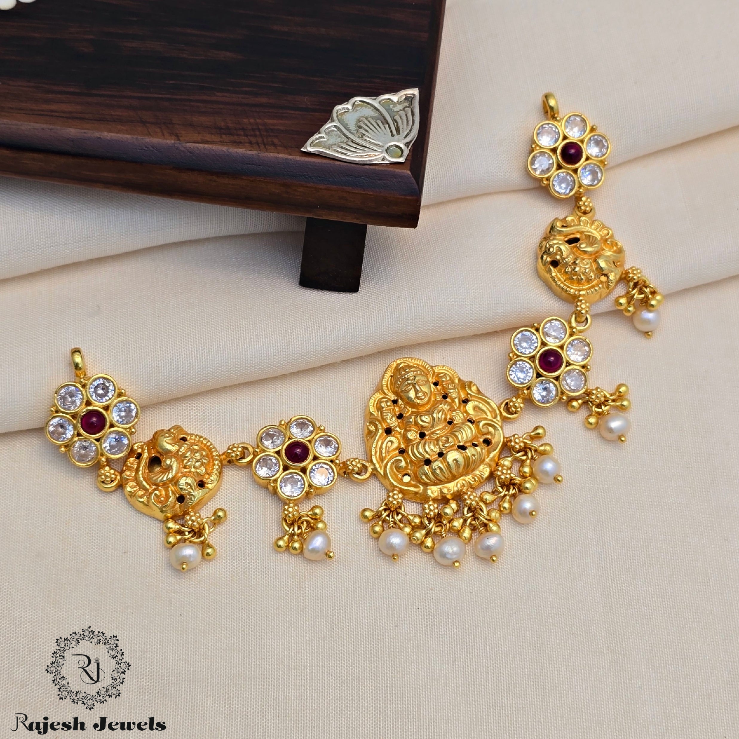 Superb Nakshi Silver Gold Polished Choker