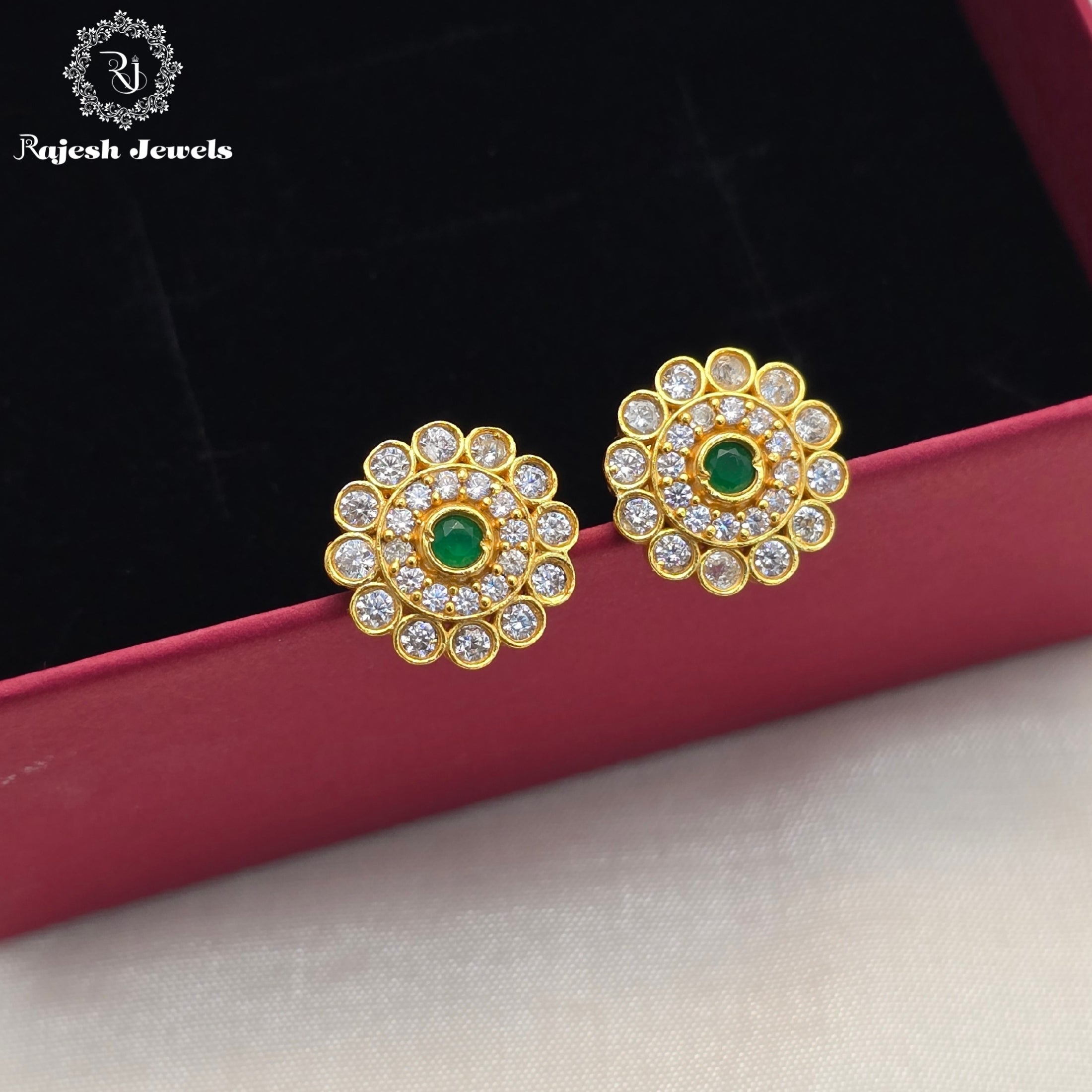 Elegant Cz Gold Polished Stud Earrings