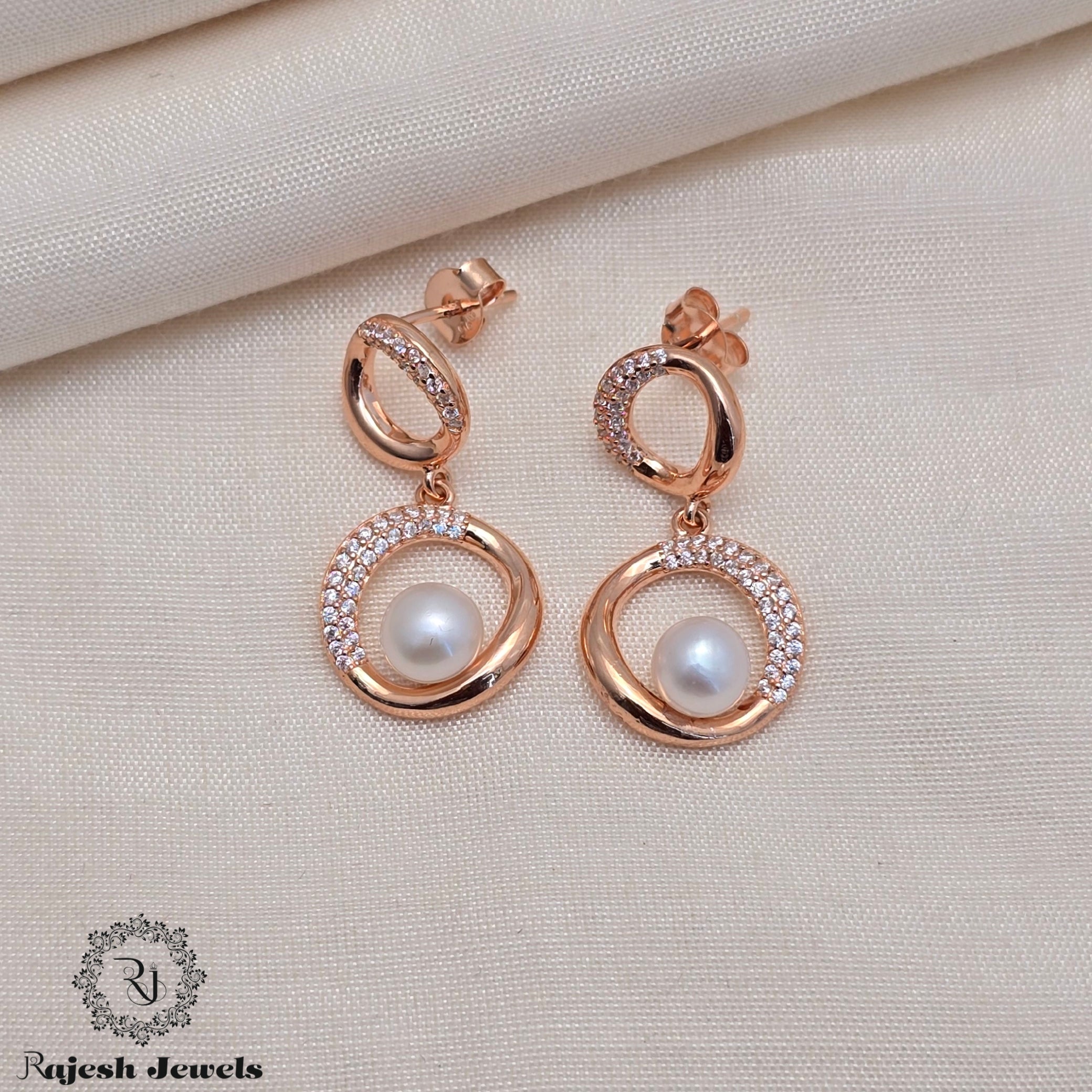 Alluring Cz Silver Hanging Earrings