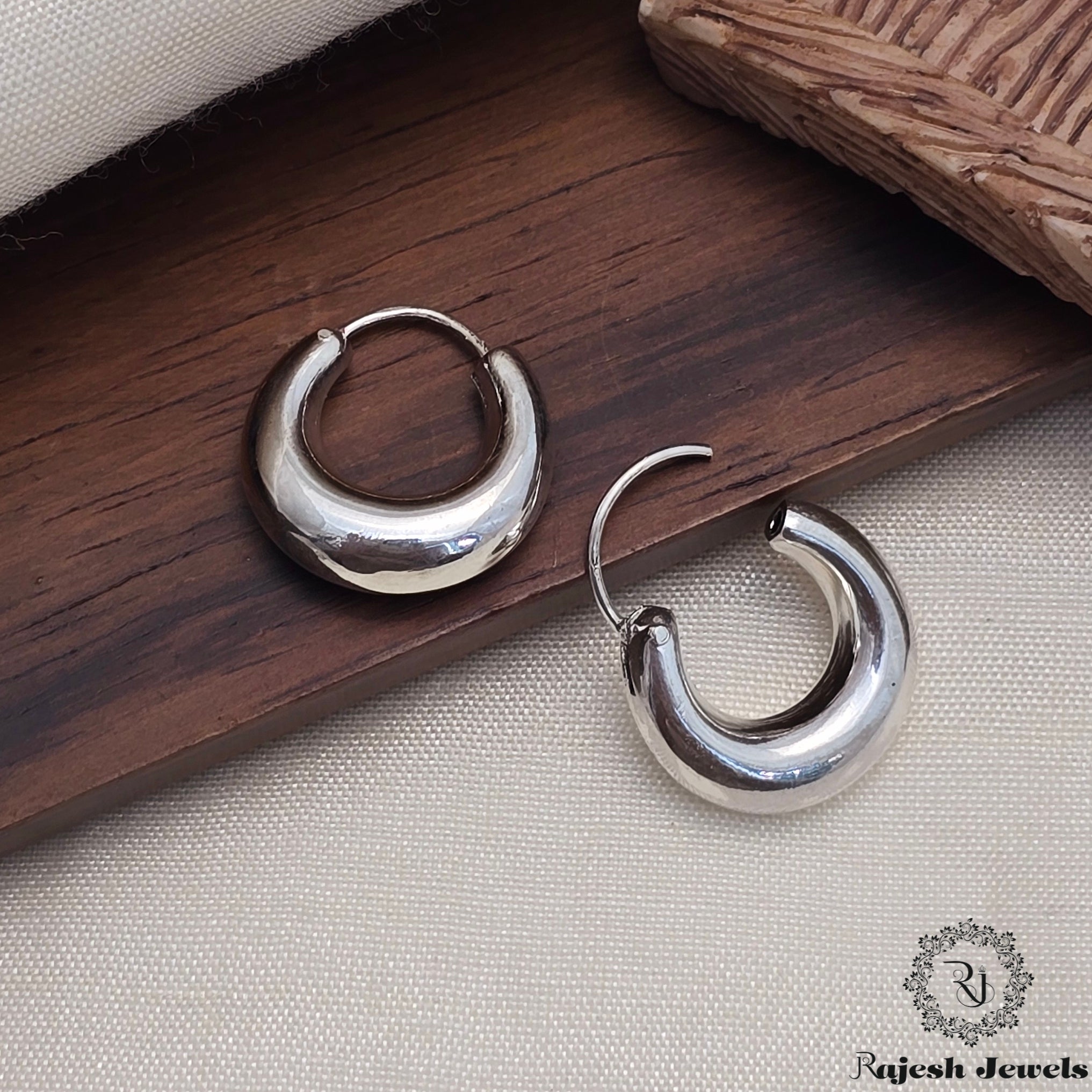 Superb Plain Hoops / Bali Earrings
