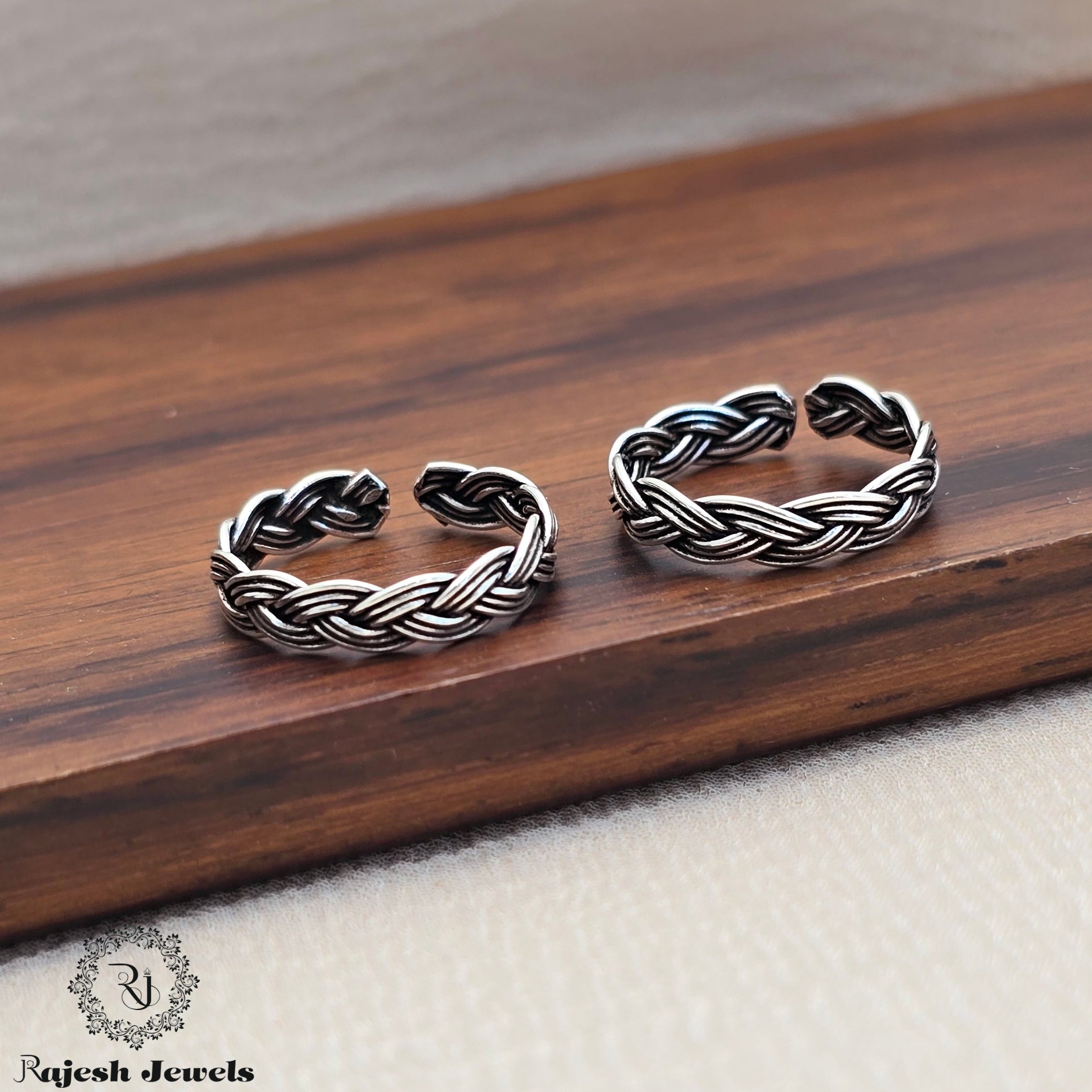 Wonderful Oxidised Twisted Toering