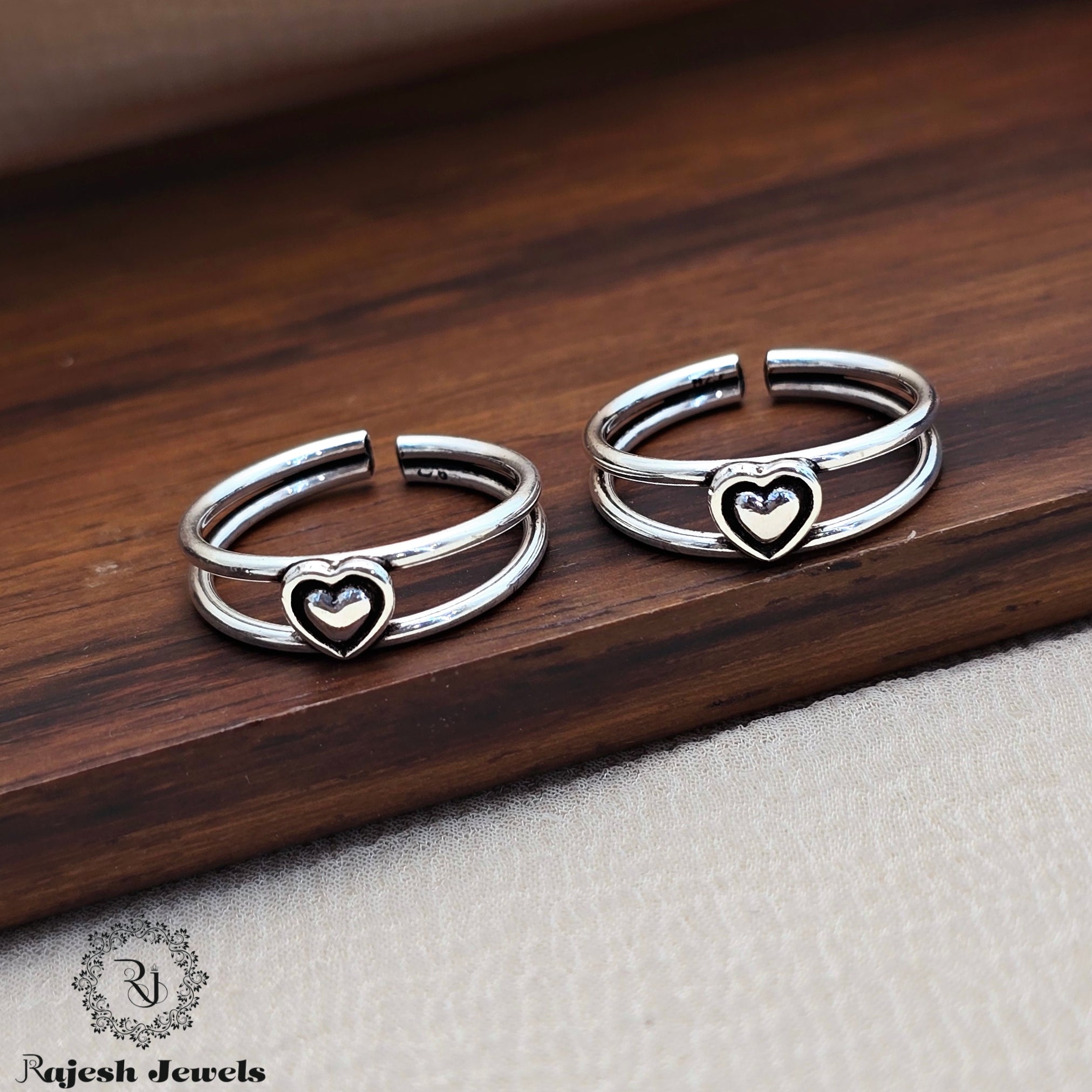 Hearty Dual Layer Adjustable Toerings