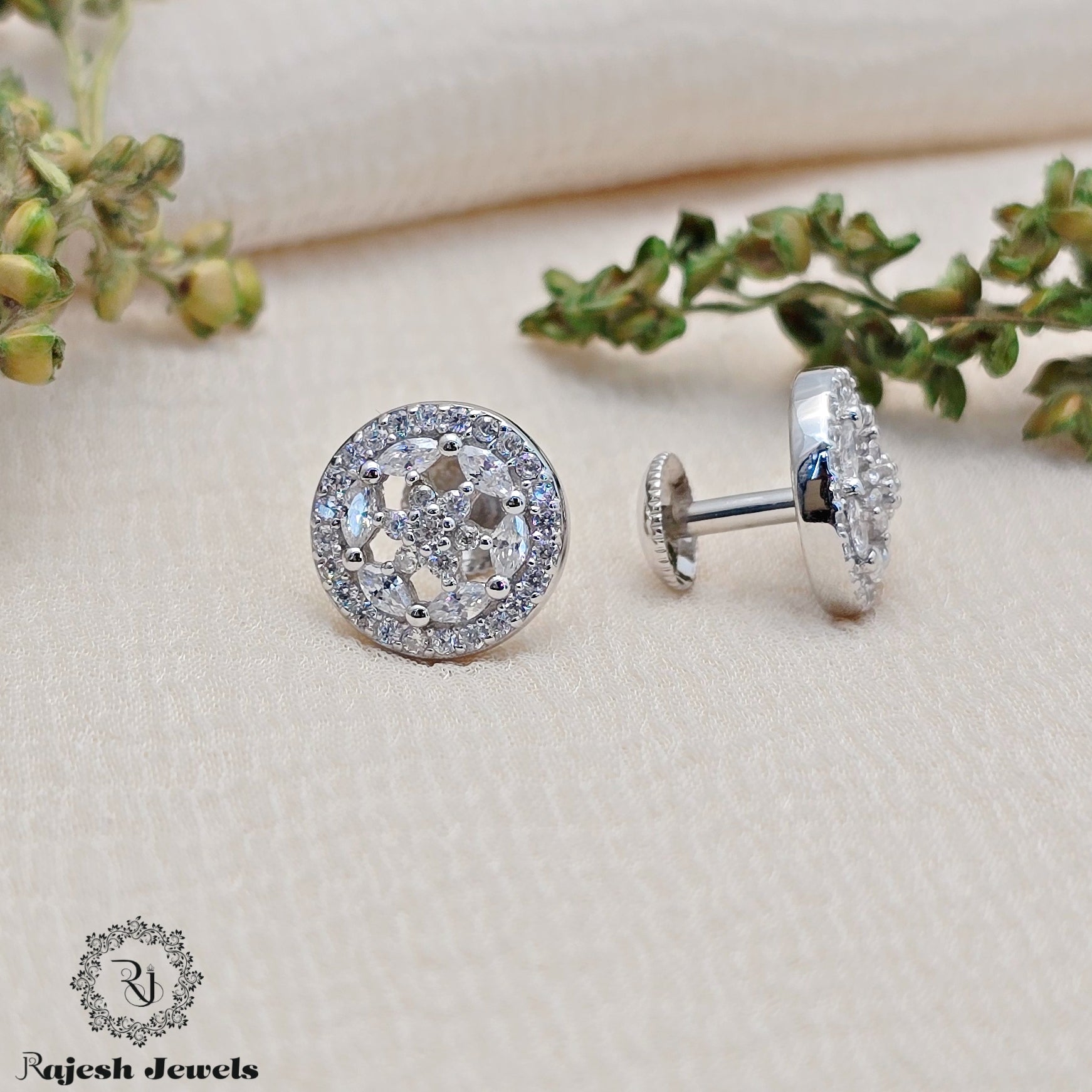 Magnificent Cz South Screw Studs