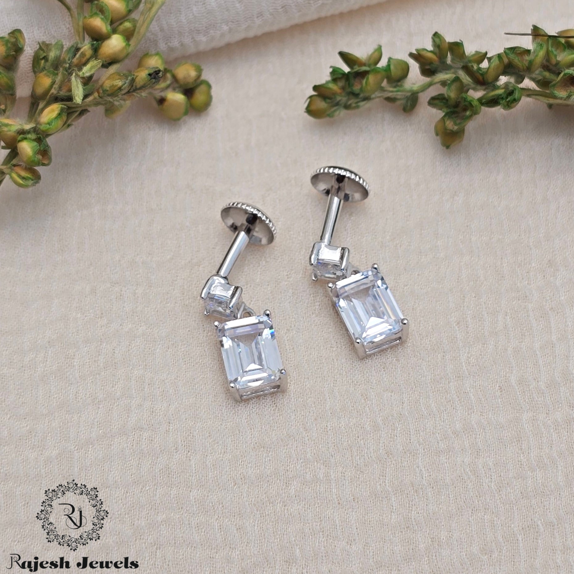 Exquisite Cz South Screw Hanging Earrings