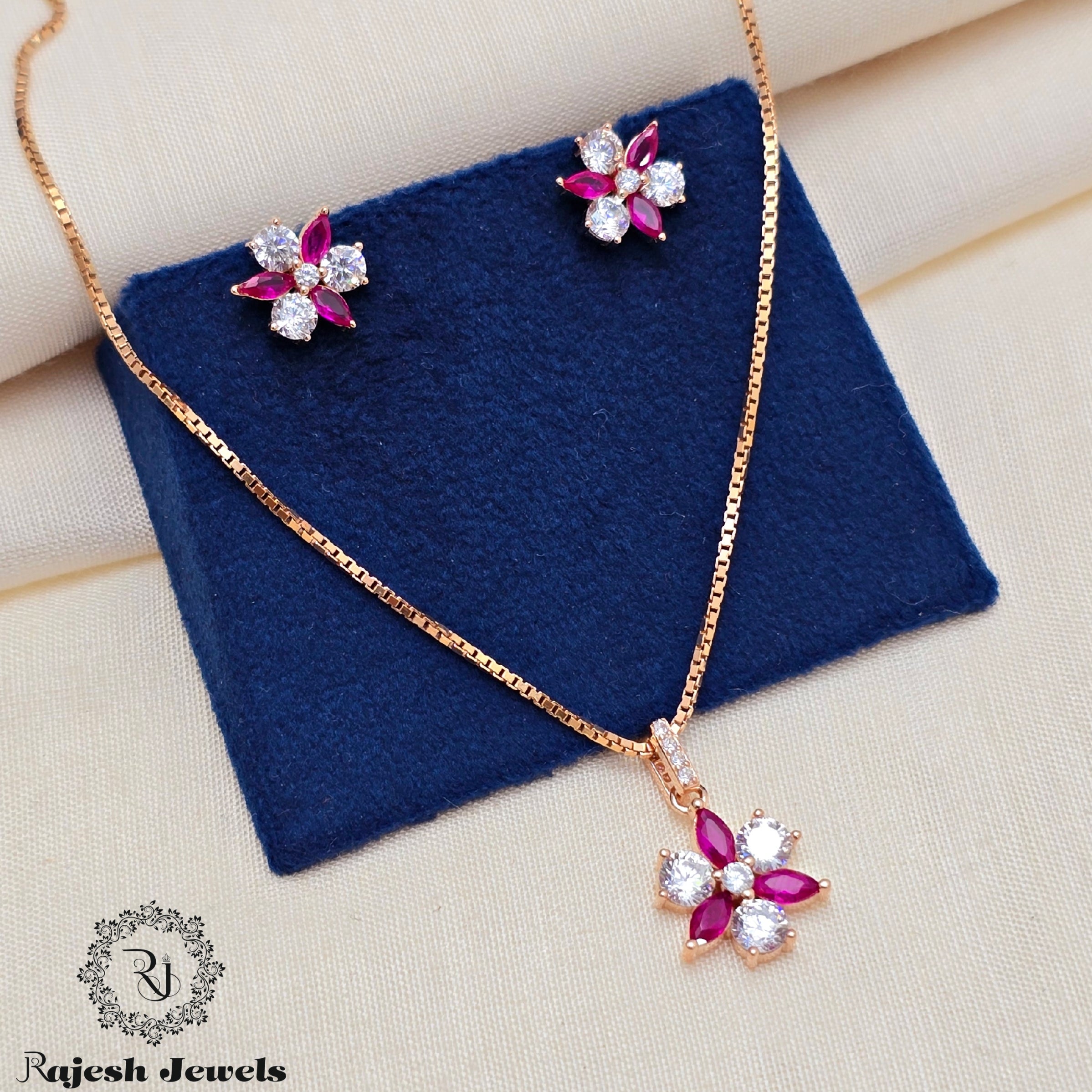 Fabulent Cz Rosegold Finish Pendant Set