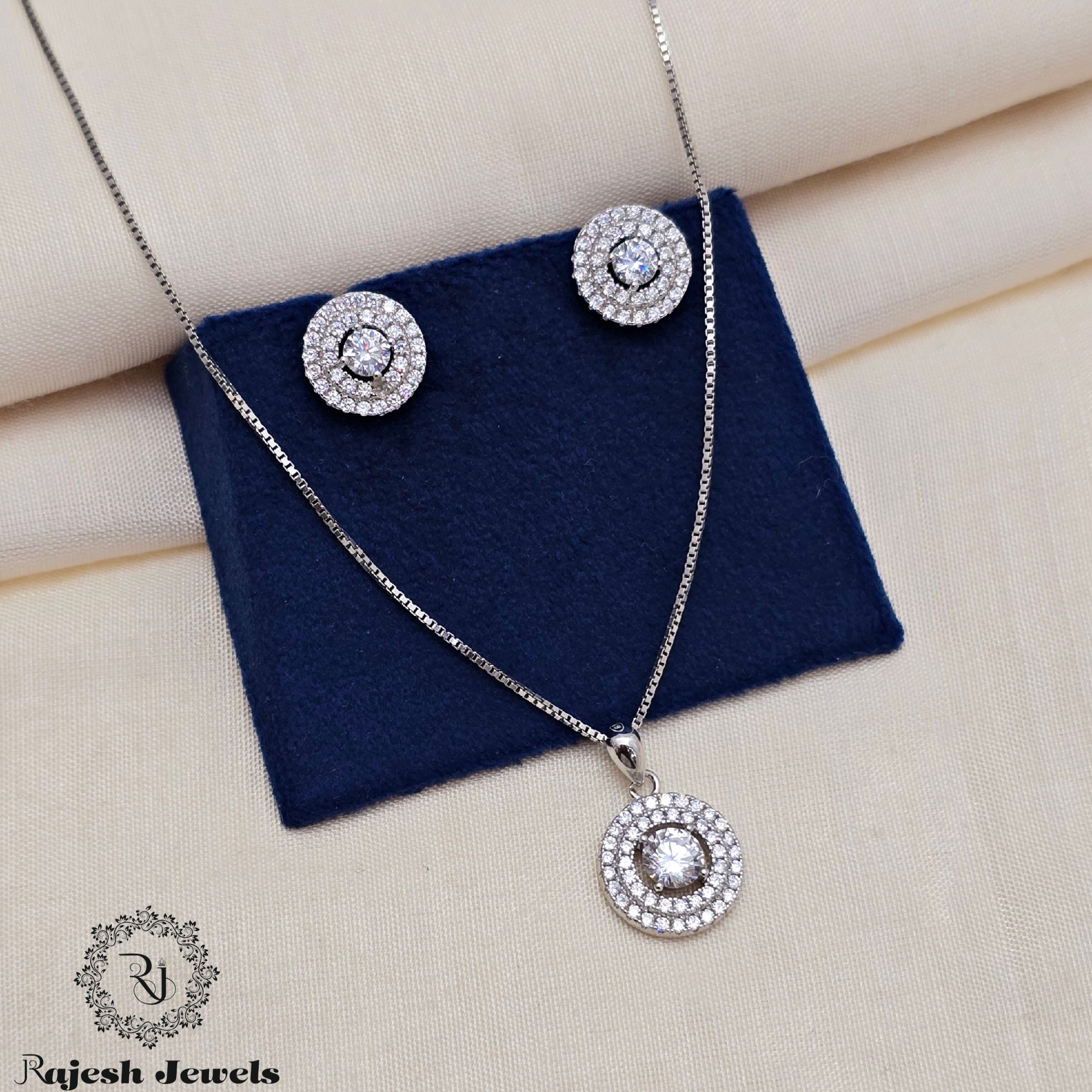 Sparkling Cz Silver Pendant Set