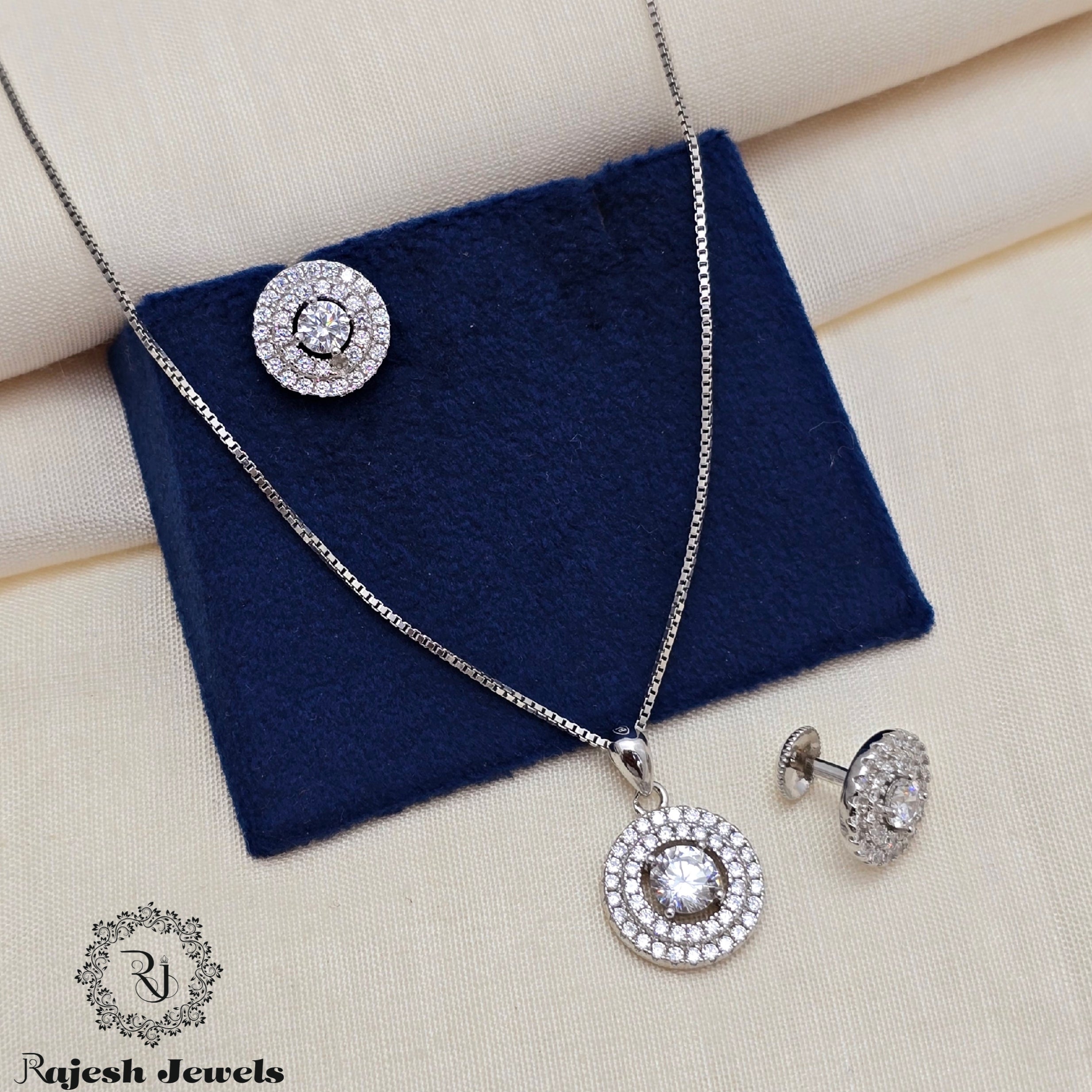 Sparkling Cz Silver Pendant Set