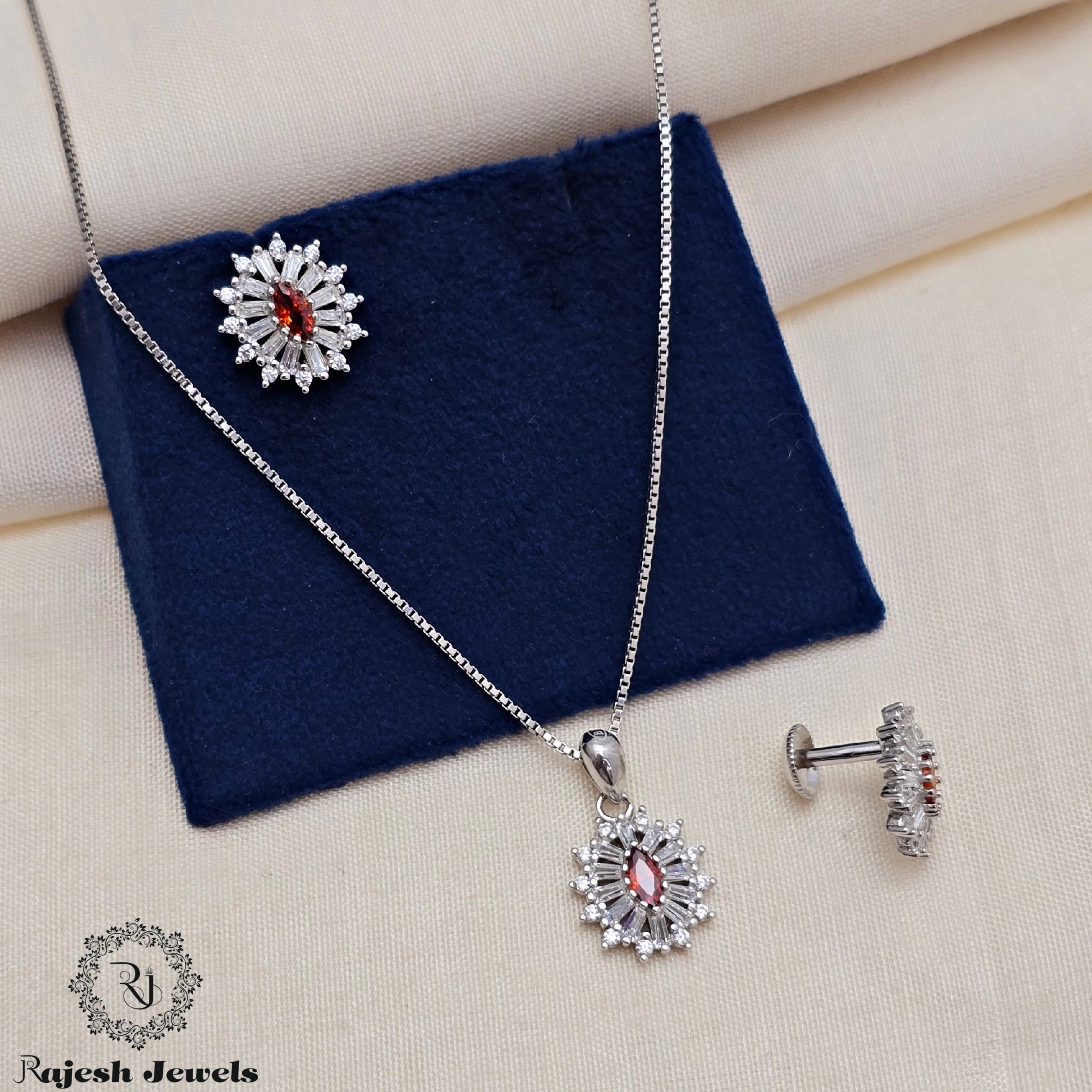 Wonderful Cz Silver Pendant Set