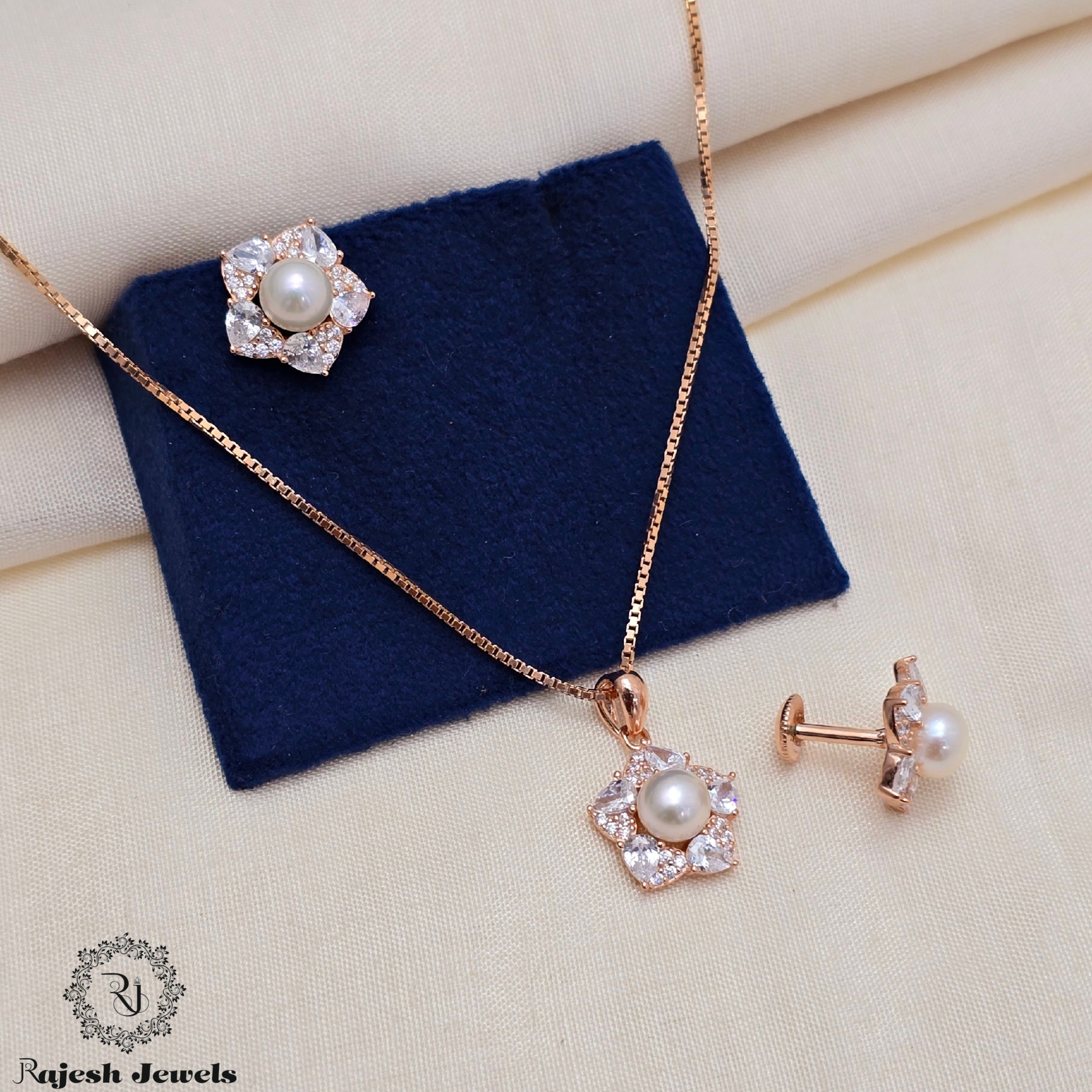 Excellent Pearl Cz Pendant Set