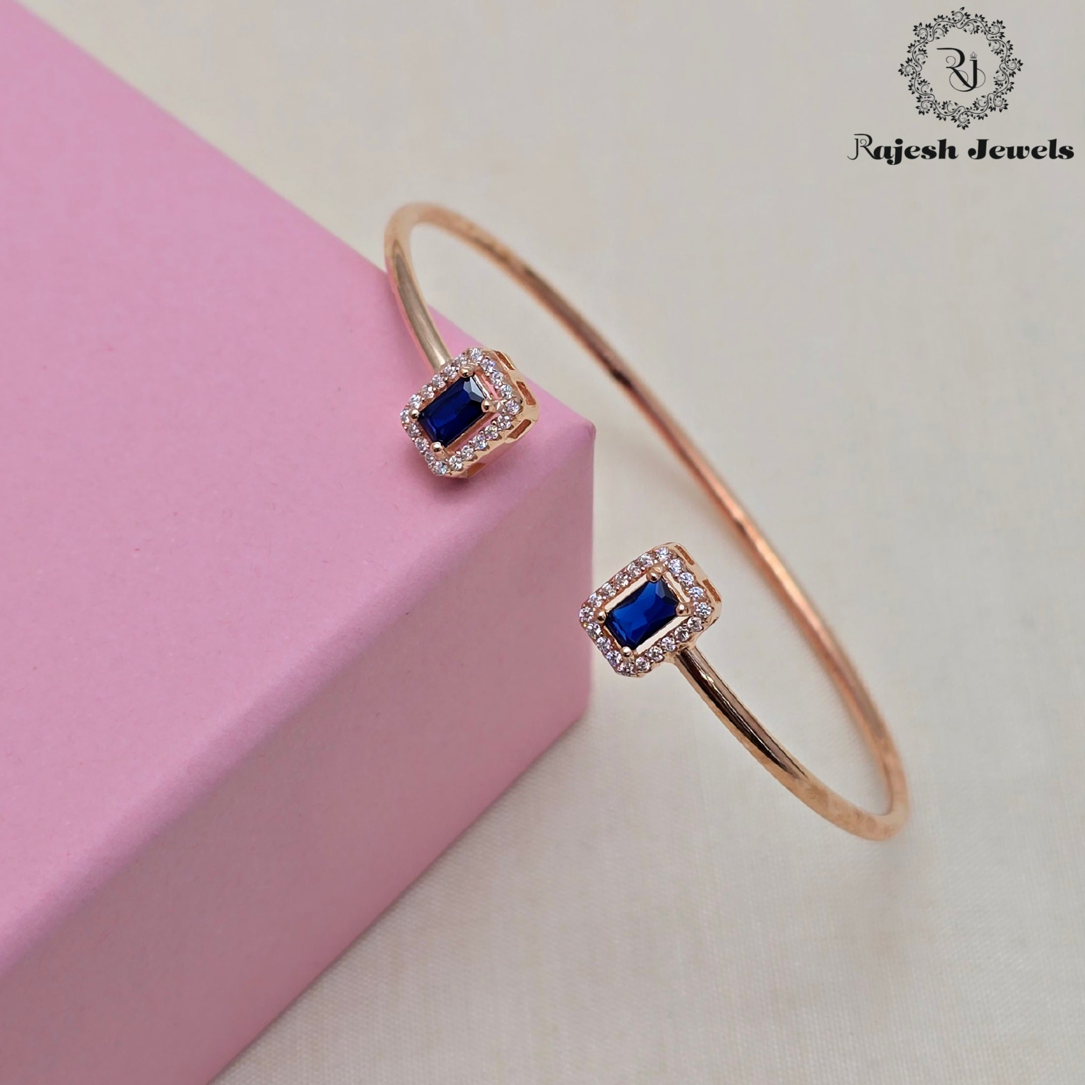 Classy Cz Flexi Hand Bracelet