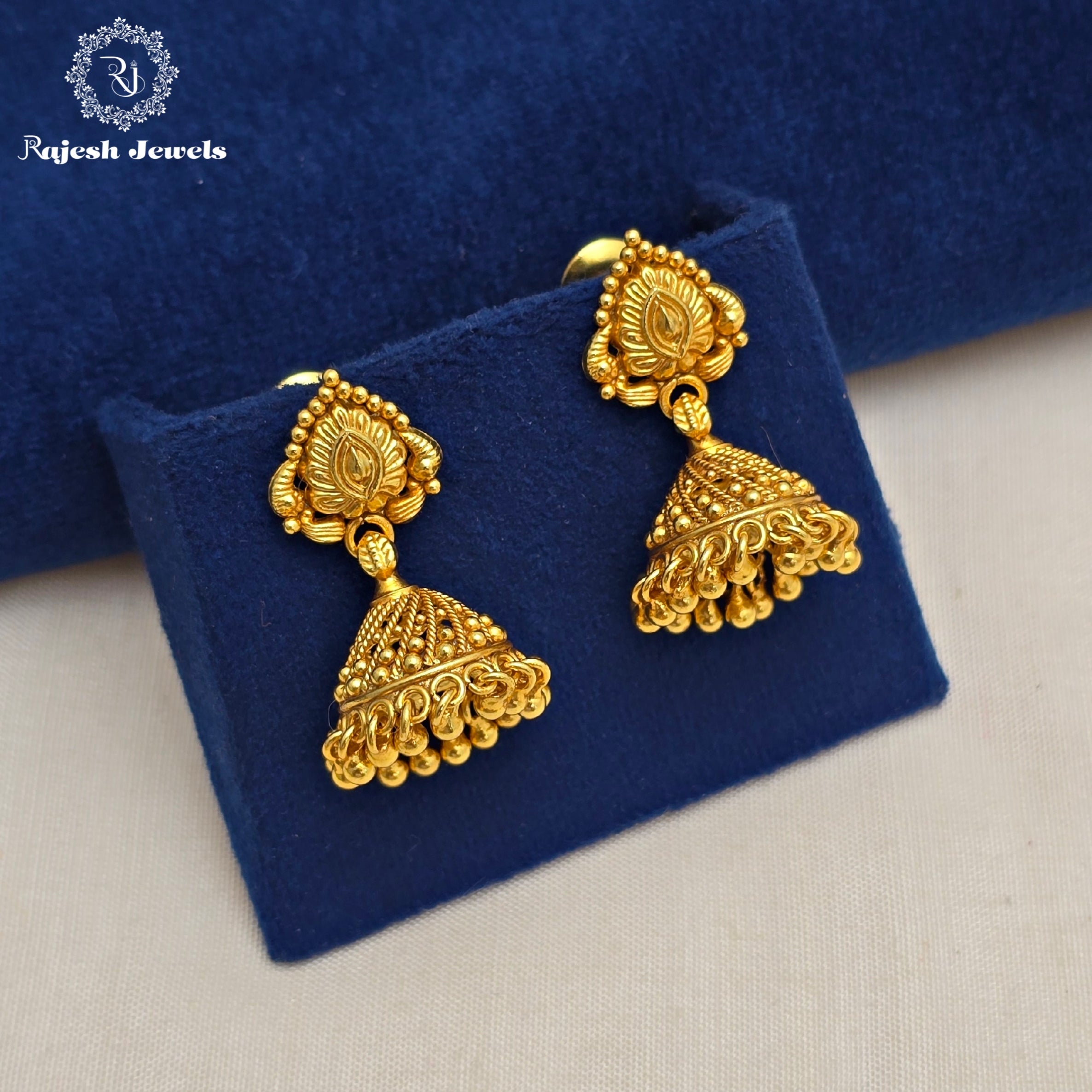 Minimalistic Filigree Work Jumka