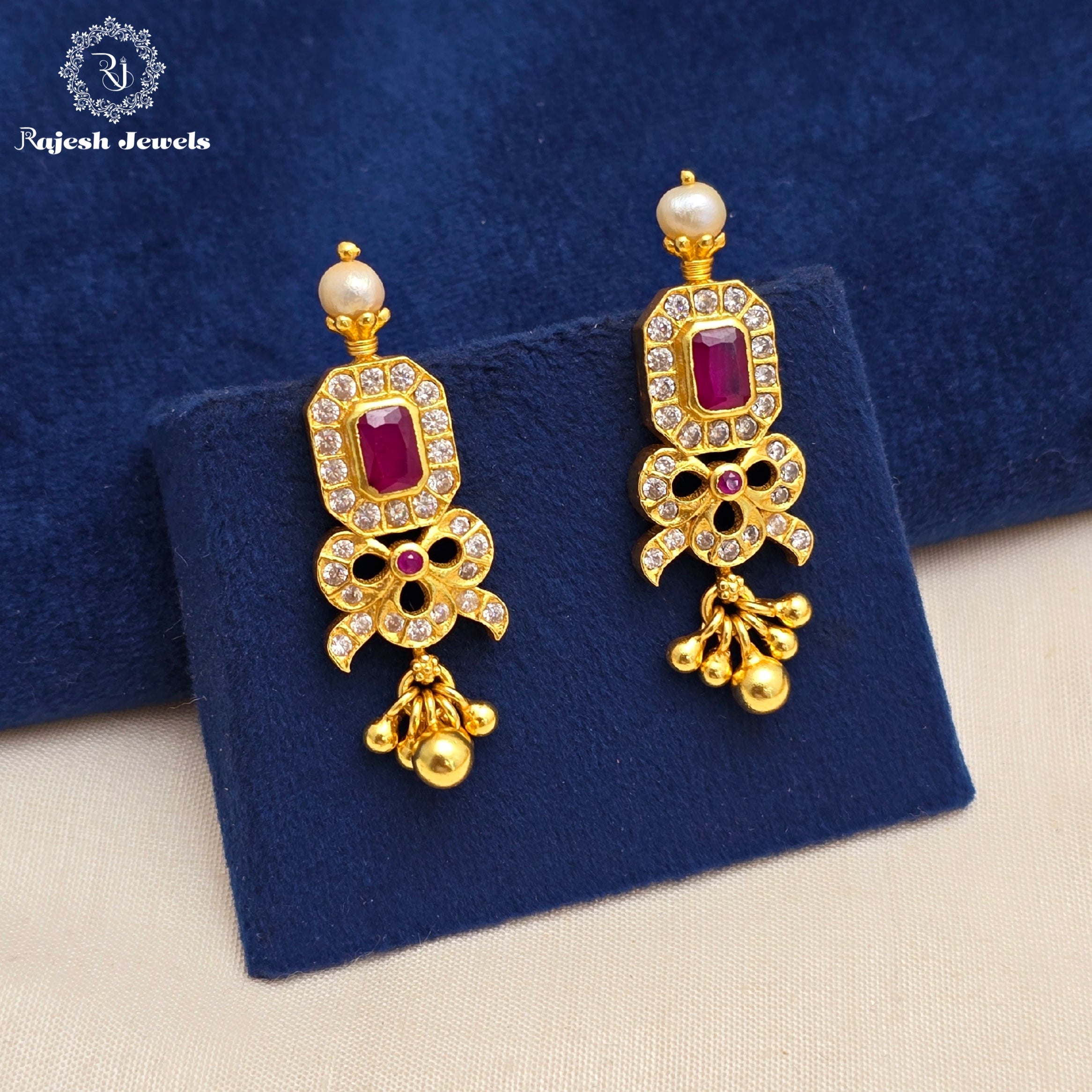 Incredible Cz Stud Earrings