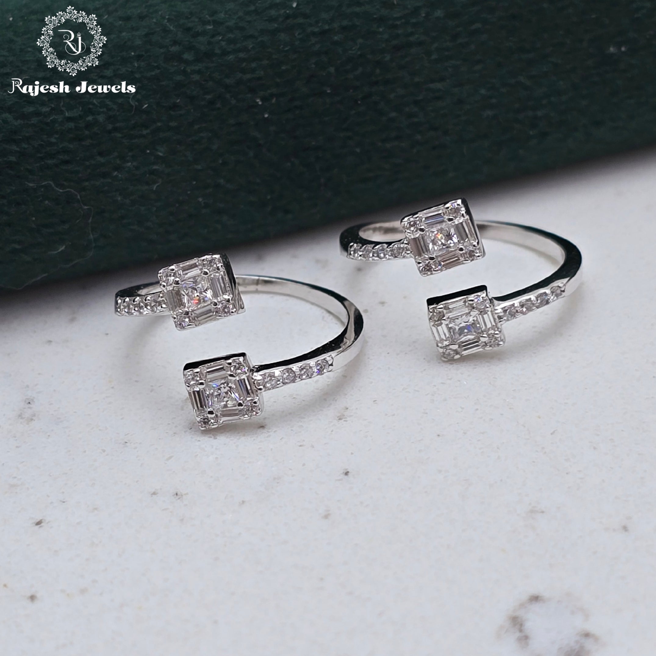 Alluring Cz Top Adjustable Toerings