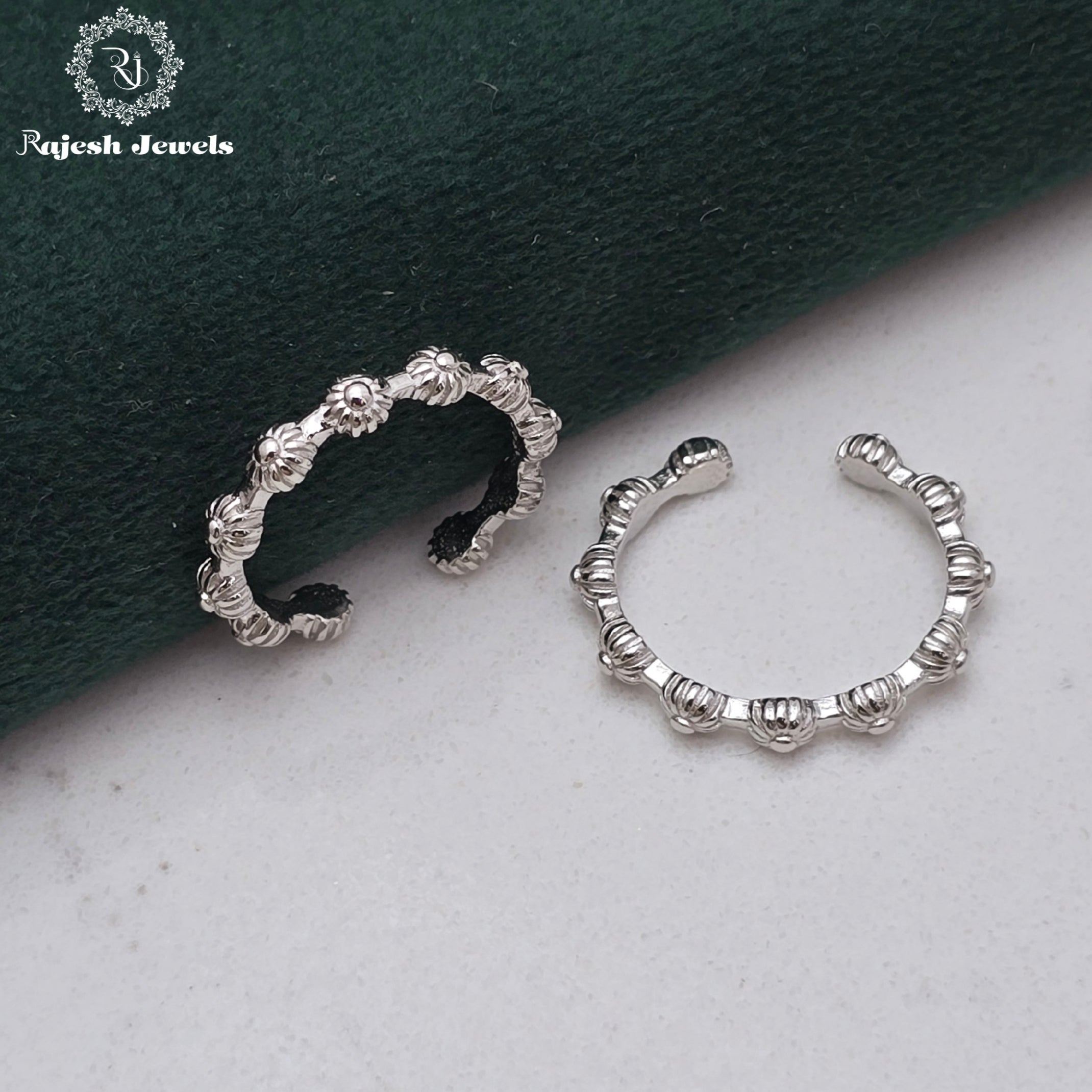 Attractive Rhodium Finish Toerings
