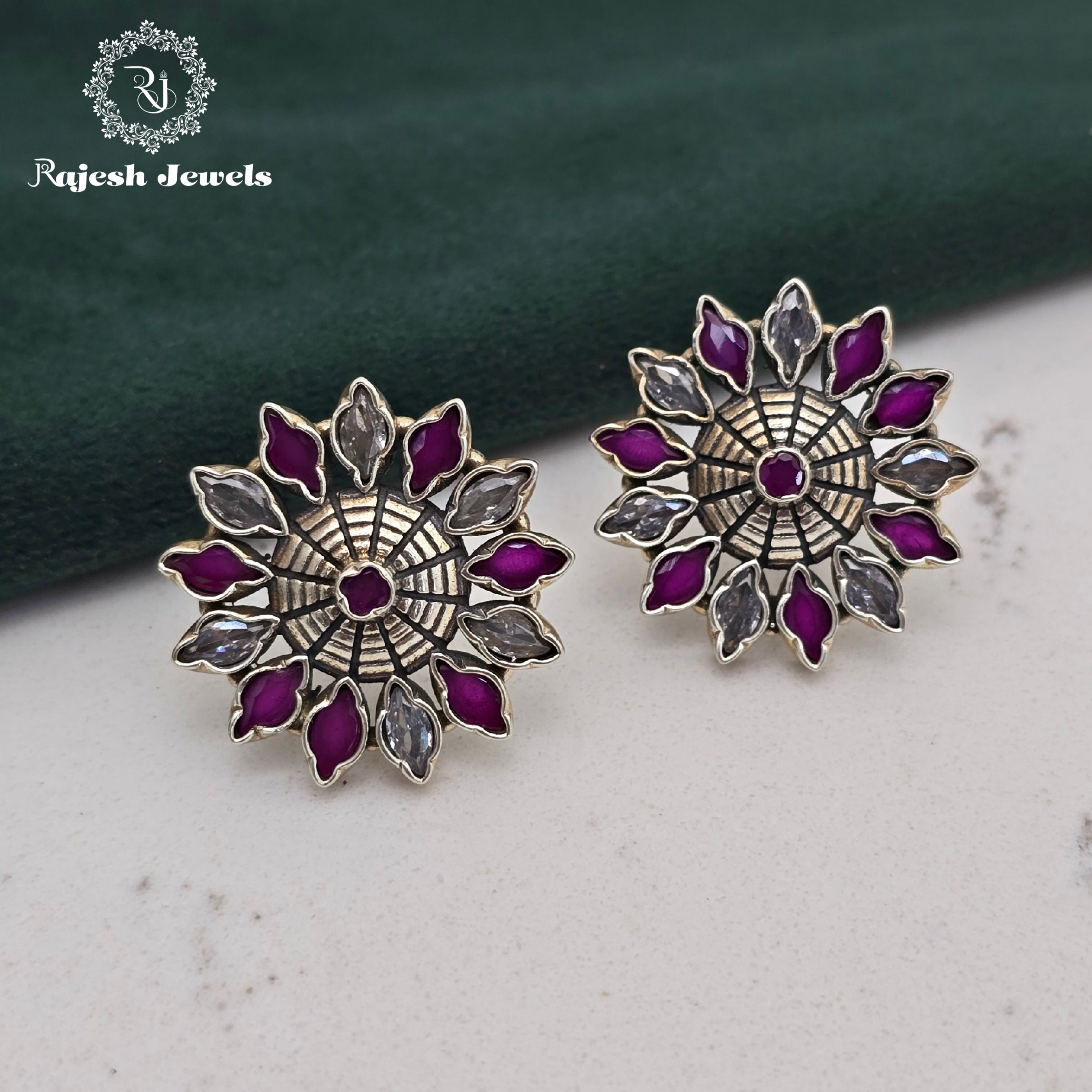 Fabulous Cutstone Earrings