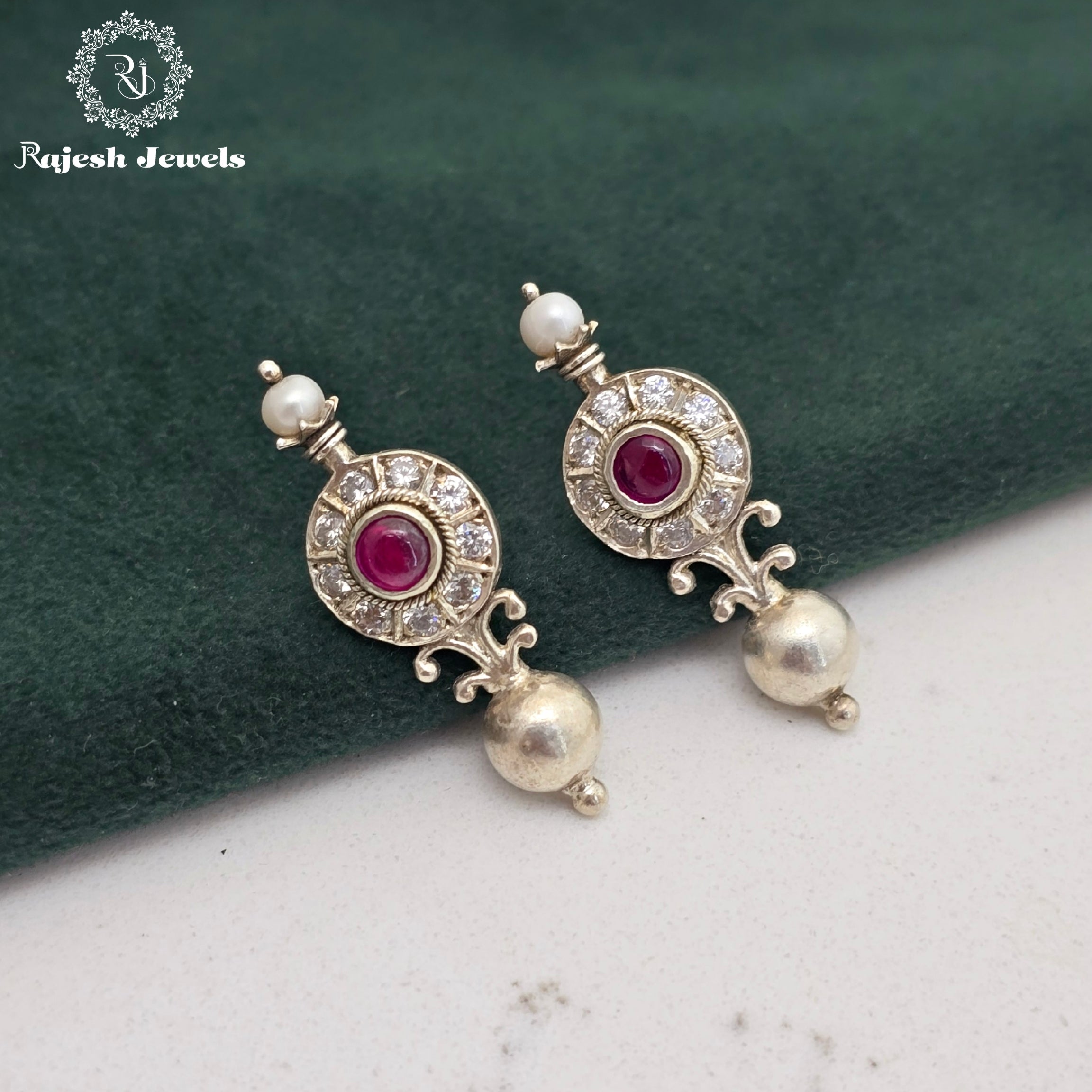 Fabulous Stud Earrings
