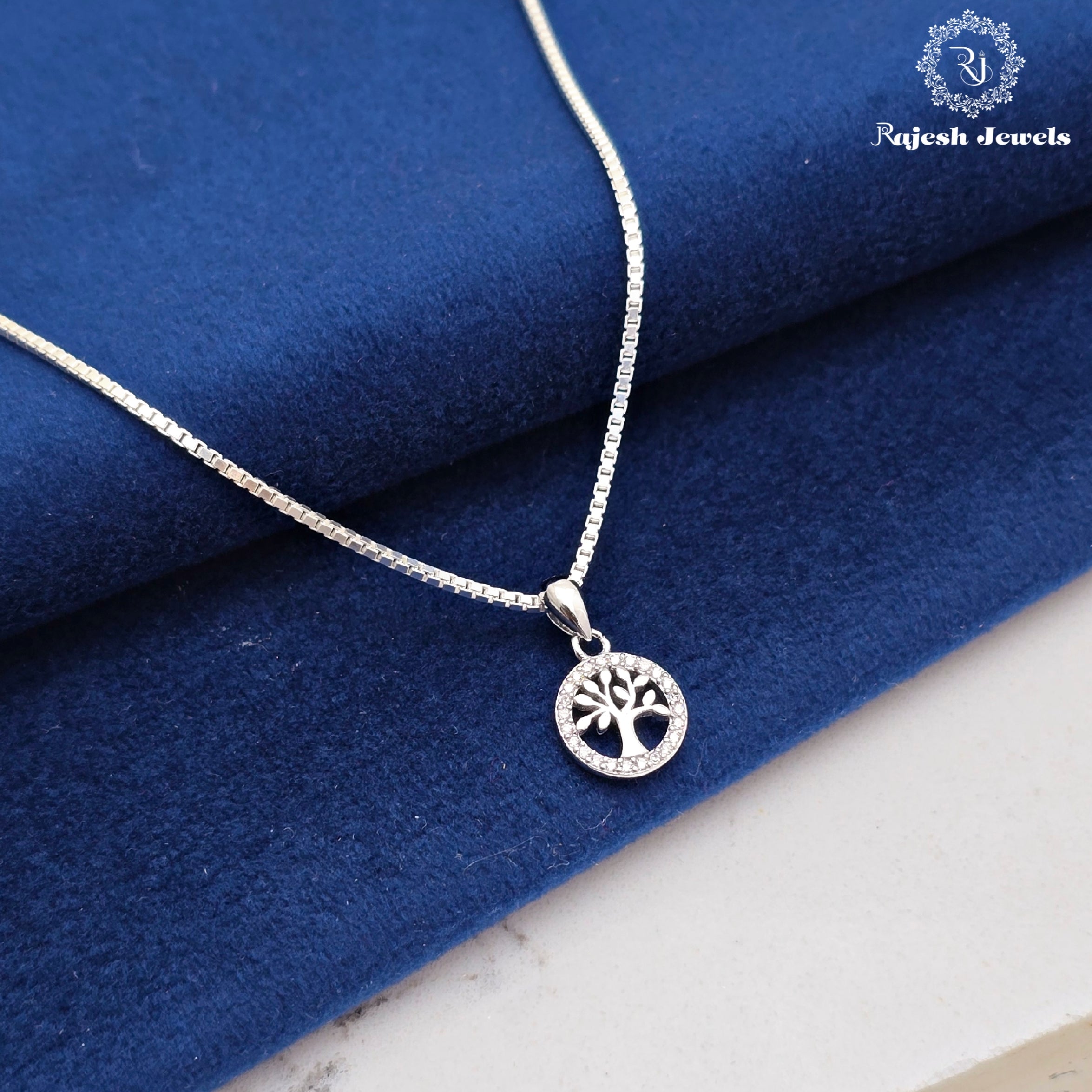 Lavish Cz Chain & Pendant