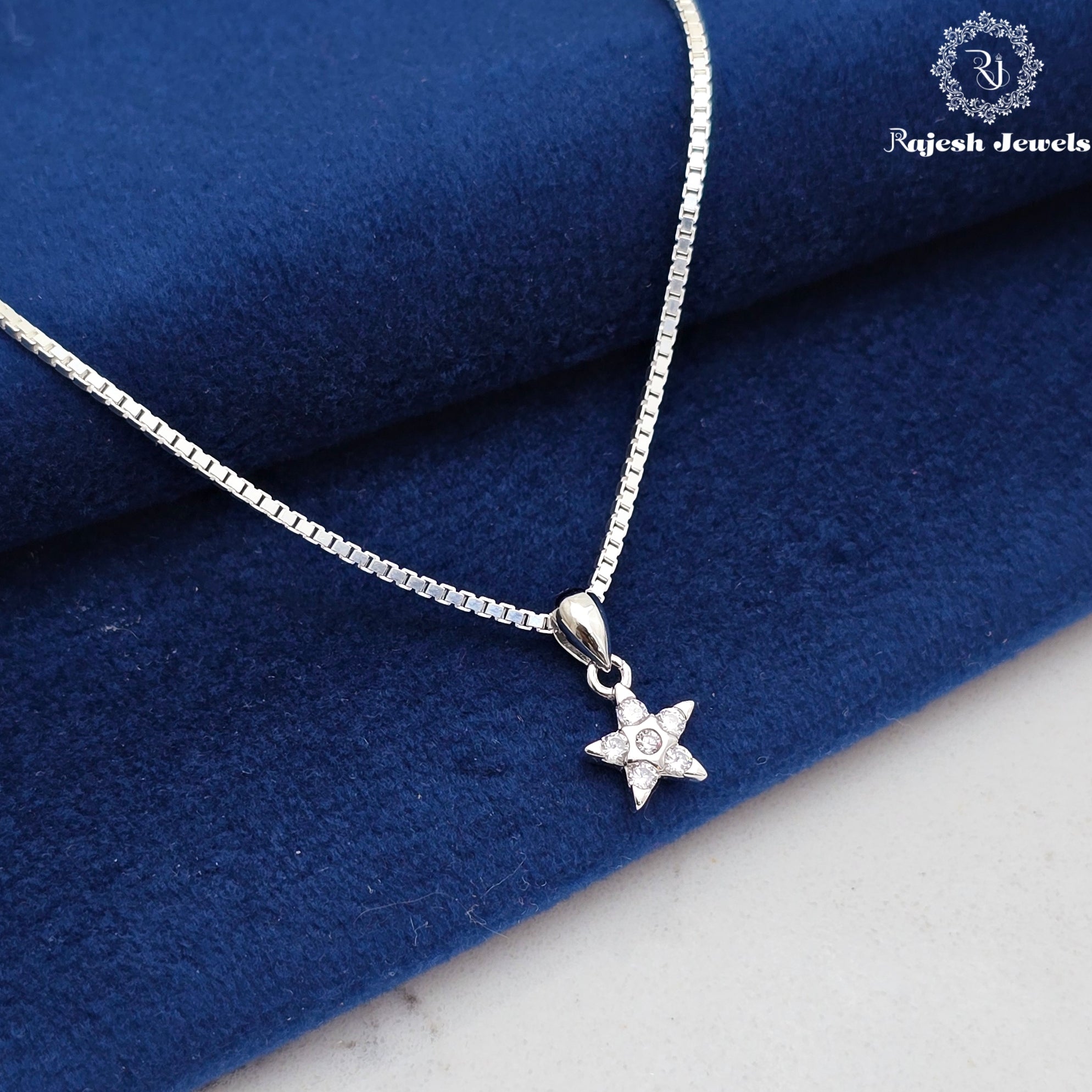 Shimmering Star Chain & Pendant