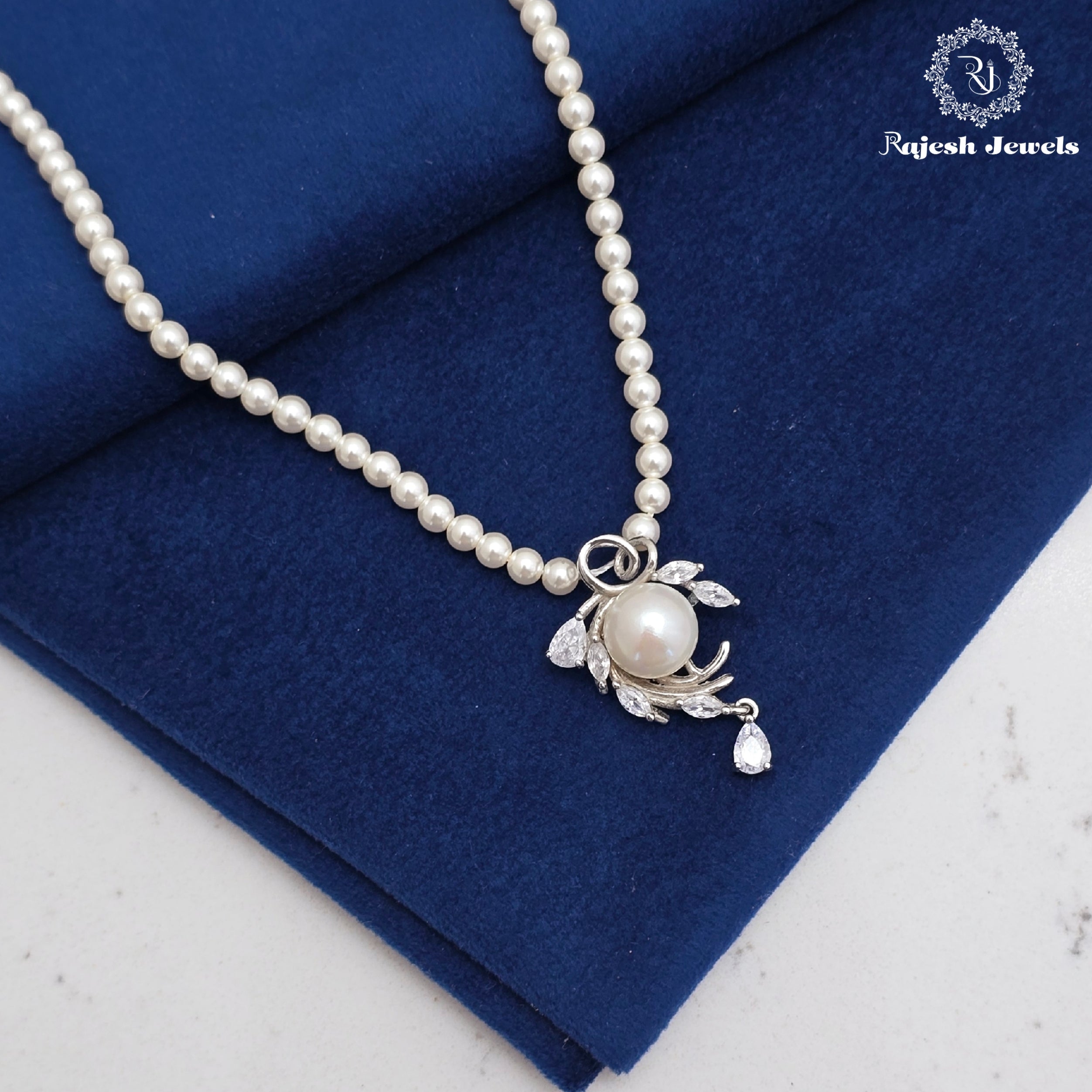 Appealing Pearl Necklace