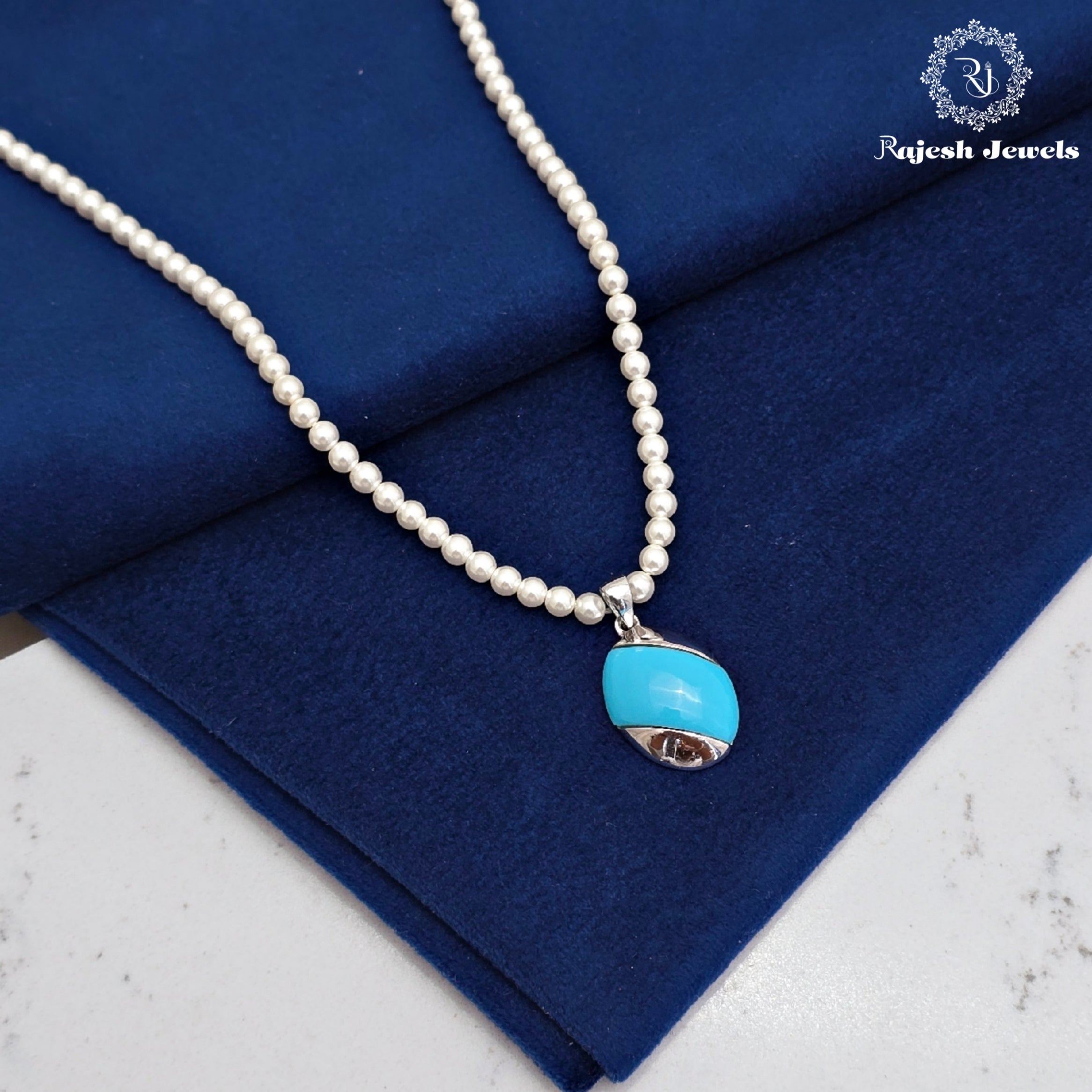 Glorious Turquoise Necklace