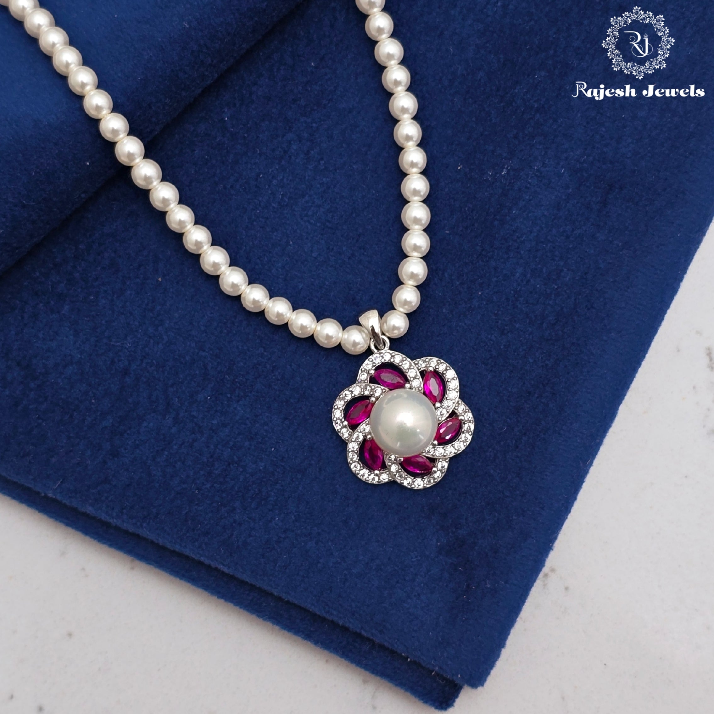 Opulent Pearl Necklace