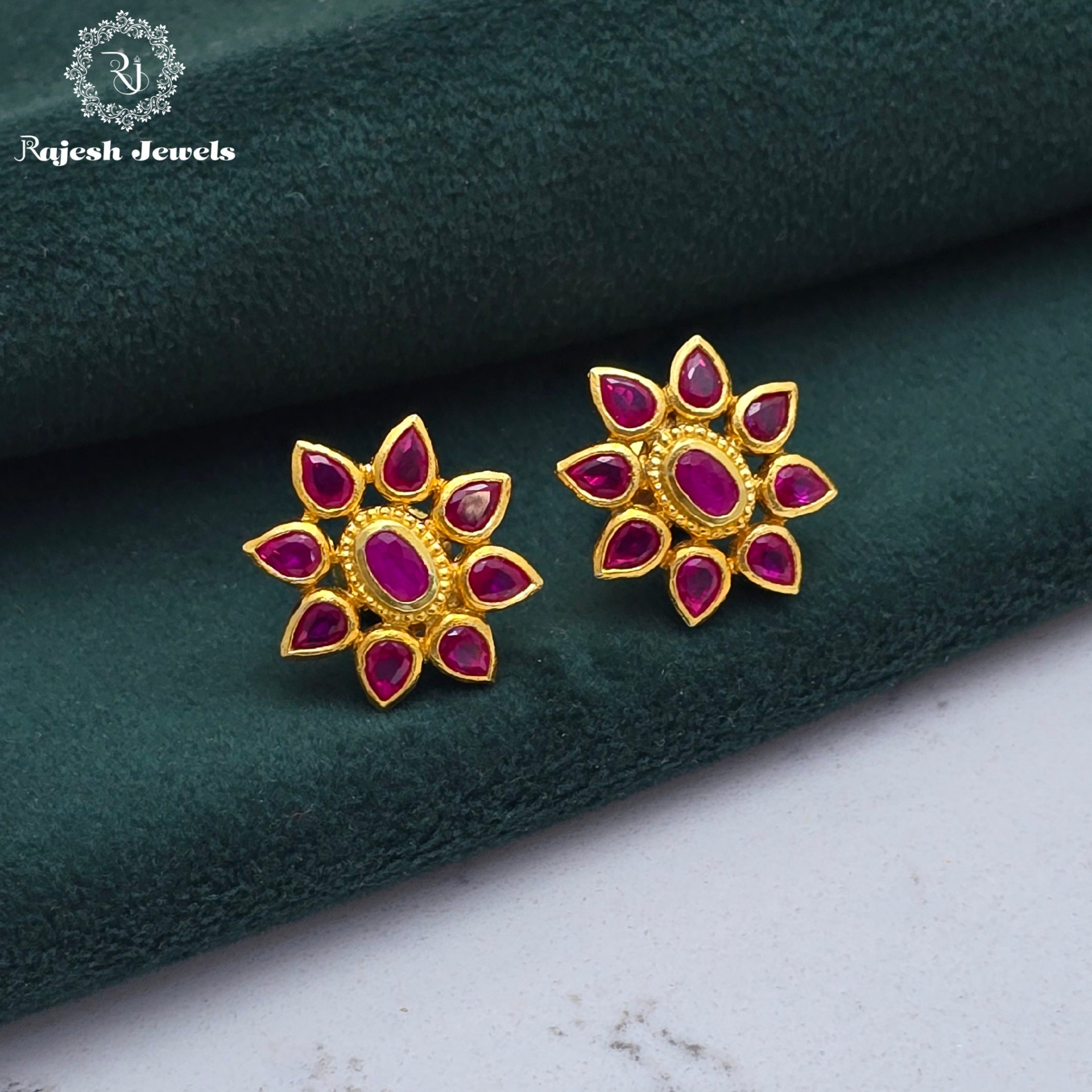 Floral Kemp Stud Earrings
