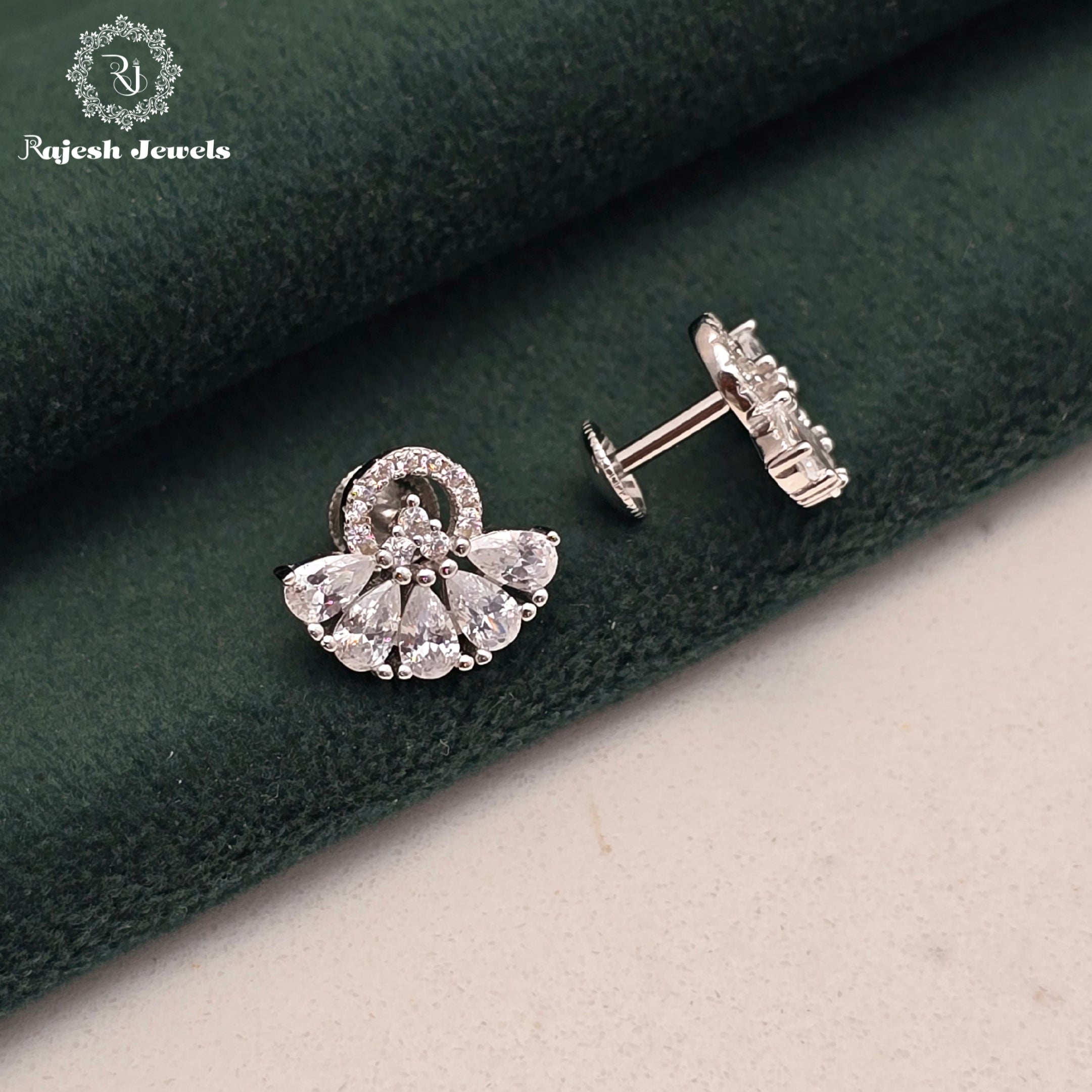 Shimmering South Screw Studs