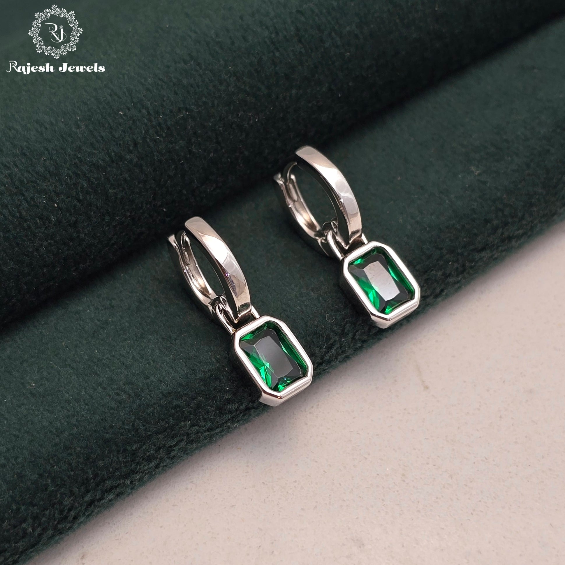 Mind-blowing Green Hoop Earrings