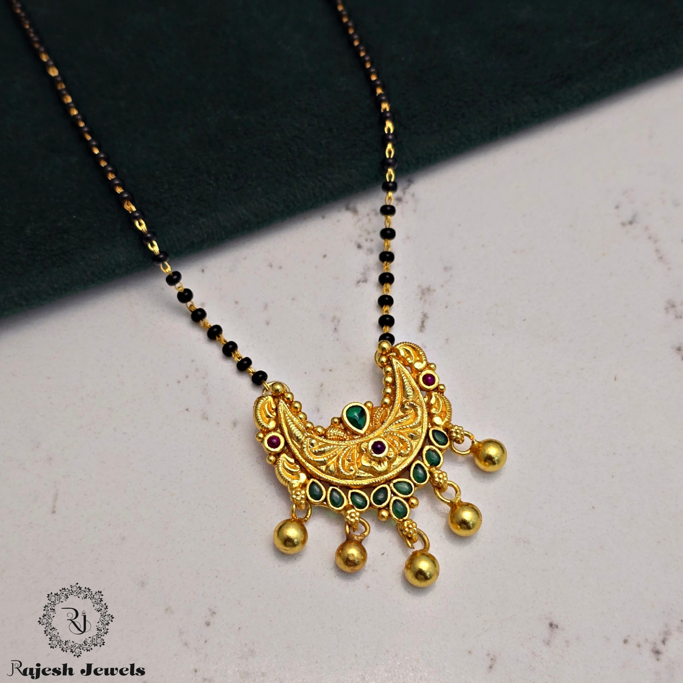 Cresent Karimani Mangalsutra