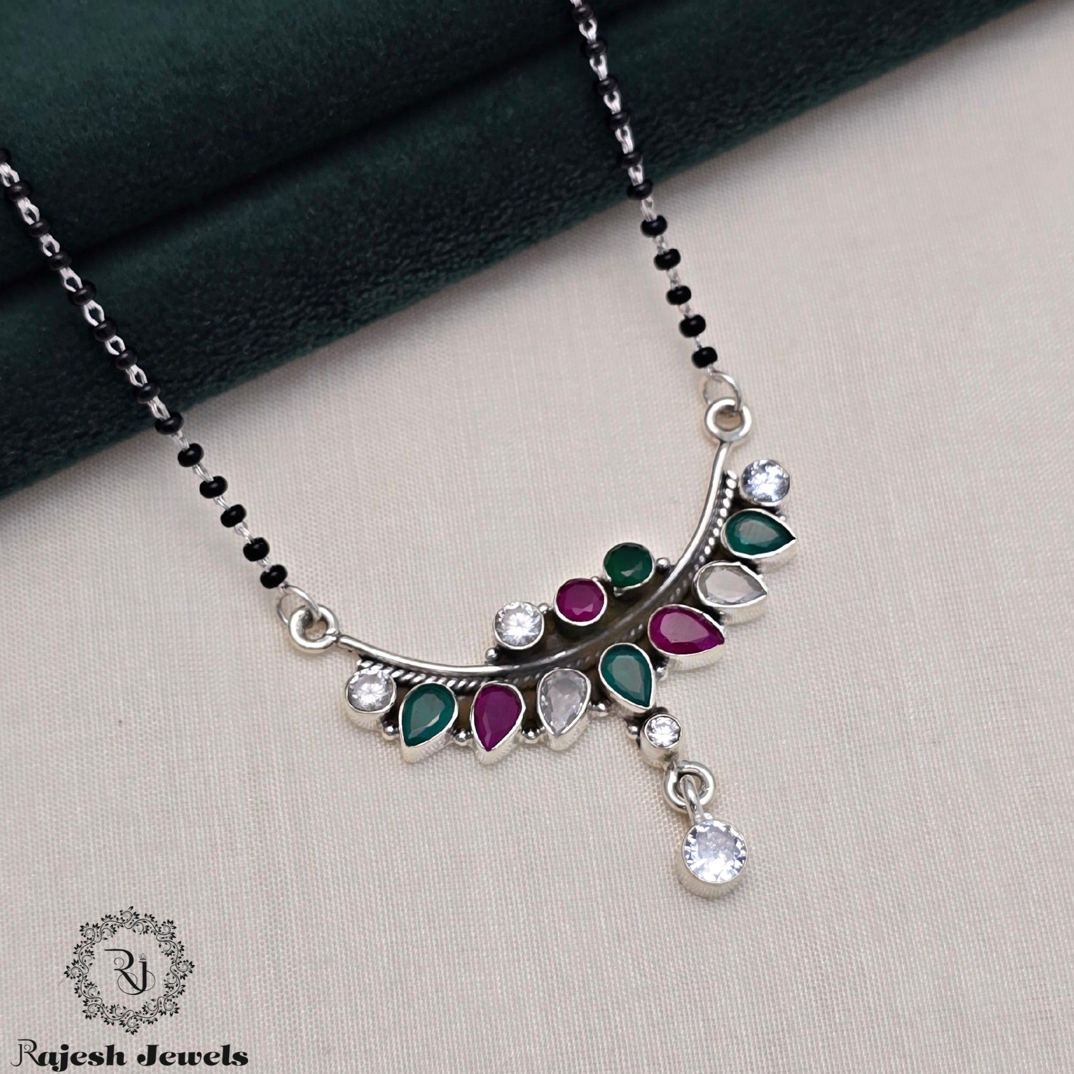 Fascinating Cutstone Mangalsutra